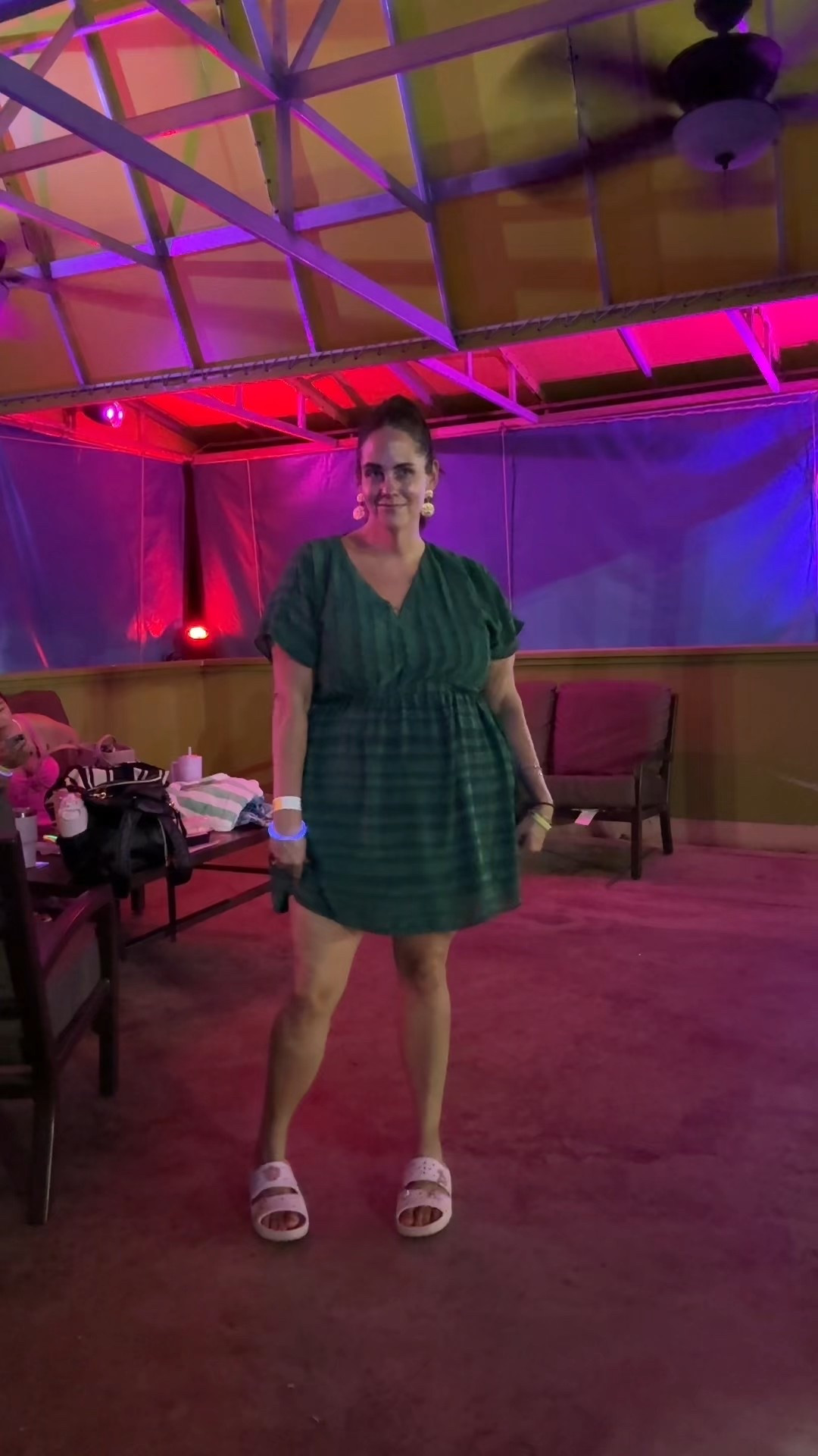 What I wore to moms night out as someone plus size with an apron belly  