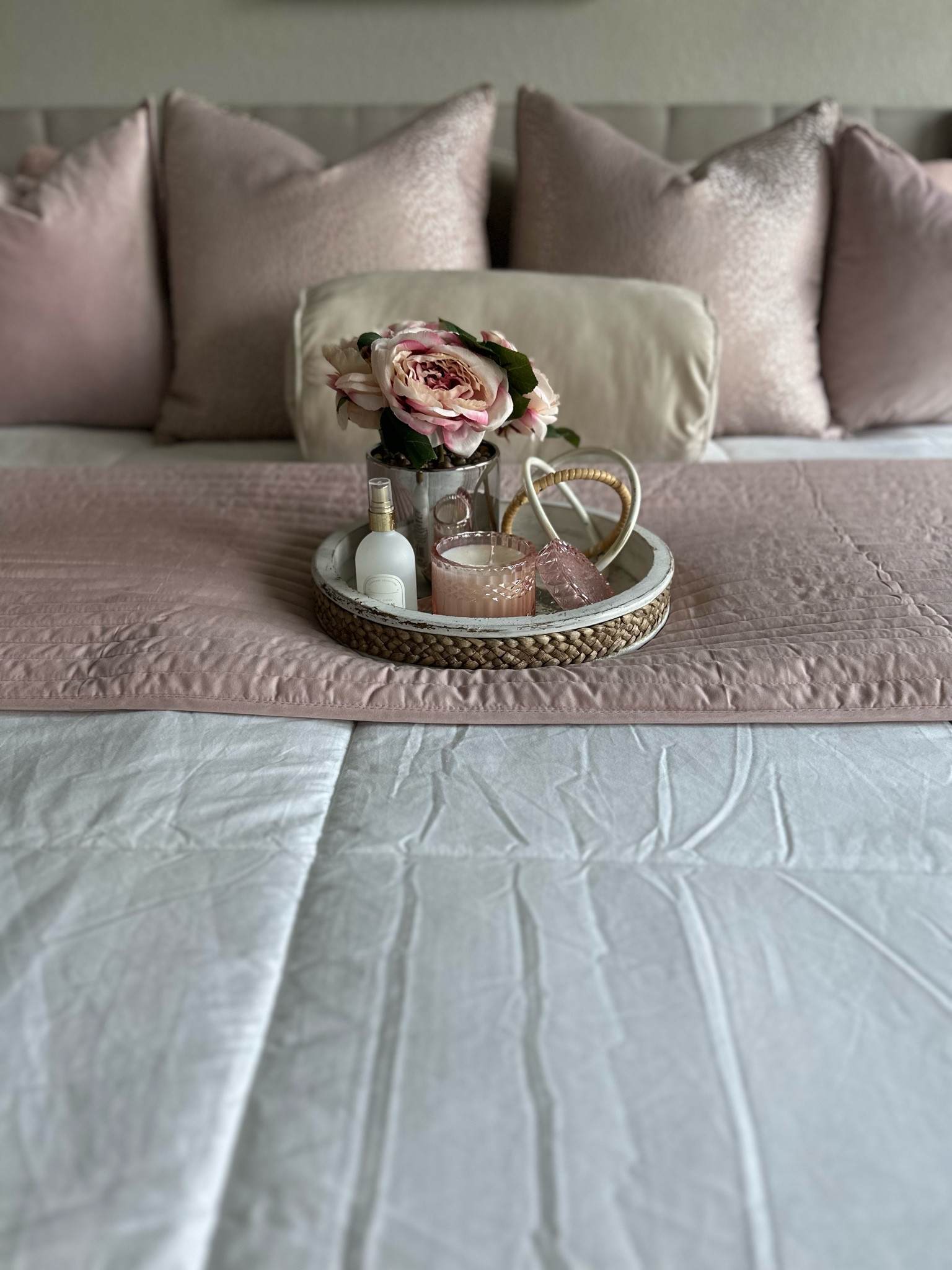 Home decor refresh for spring. Pops of blush pink pillows, decor, 