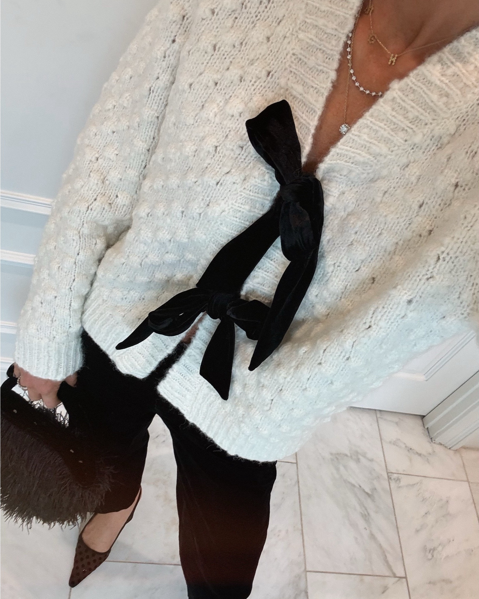 This gorgeous bow sweater is on sale at Nordstrom! 

#LTKCyberWeek #LTKSaleAlert #LTKHoliday