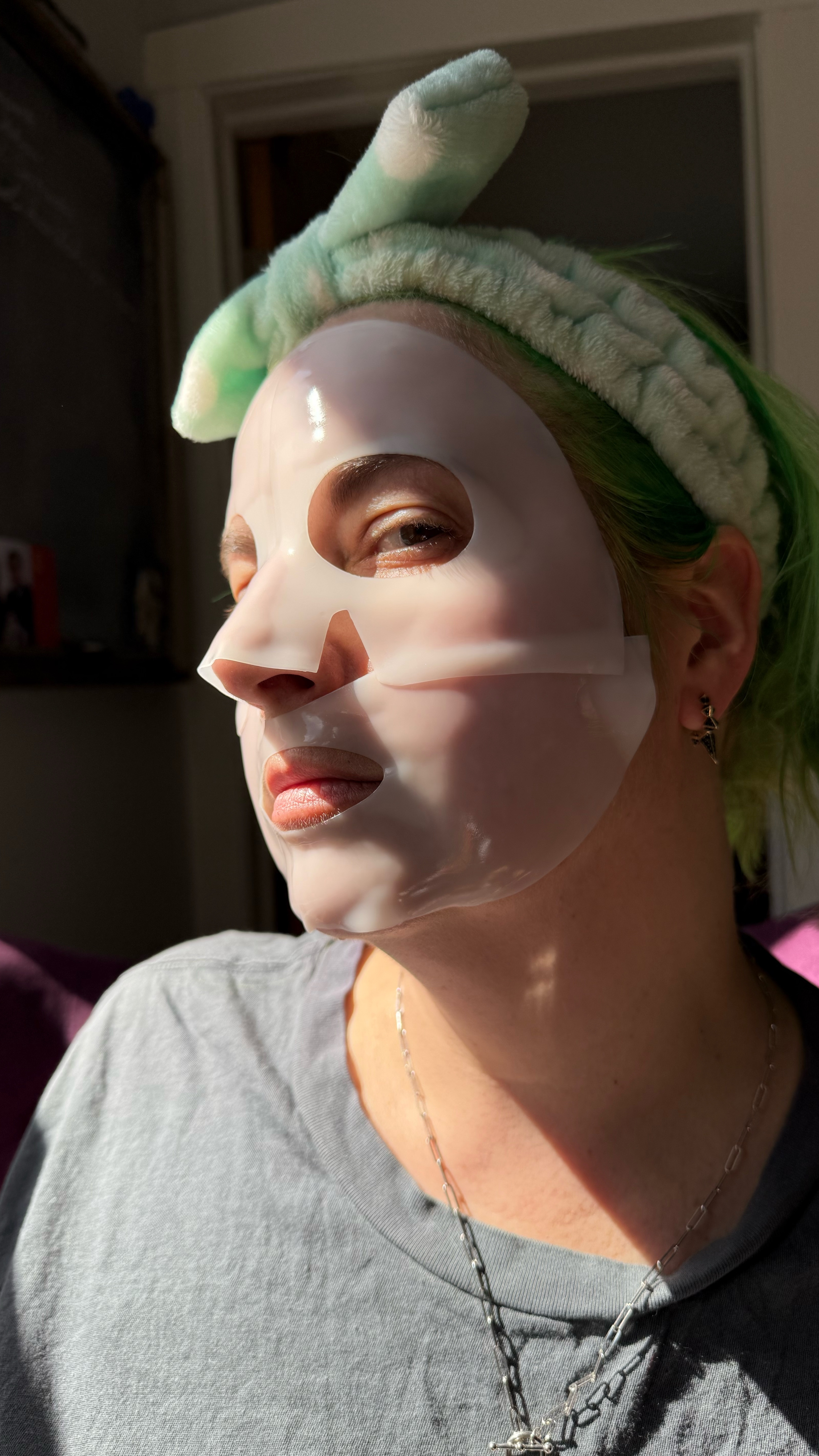 Mmmmmm “K” beauty lovers where u at? Because Lapcos knows that it is not about giving it just the old “collagen” try.  It is about “masking” up even overnight.  My face is getting hydrated and plumped as this mask goes from opaque to glass.  I can’t be any more “transparent” about how I feel after a good treatment, I feel just niacina-mite!


#LTKOver40 #LTKWatchNow #LTKBeauty