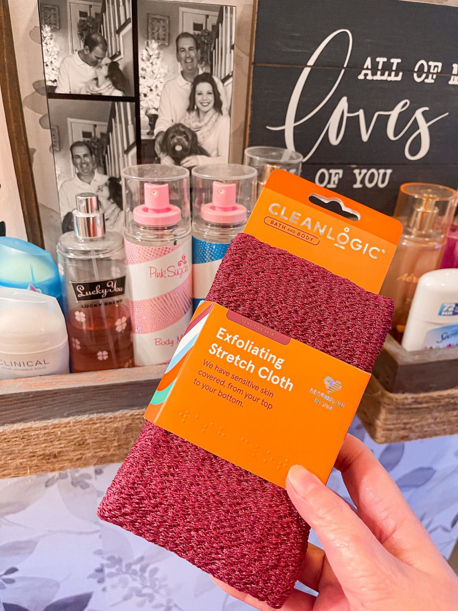 This exfoliating bath cloth is so good! 🧼 🧖🏻‍♀️ ✨ 🛁 🚿 
.
.
P.S. I also linked some of the background items. 🥰

#LTKselfcare #LTKmorningroutine #LTKMens