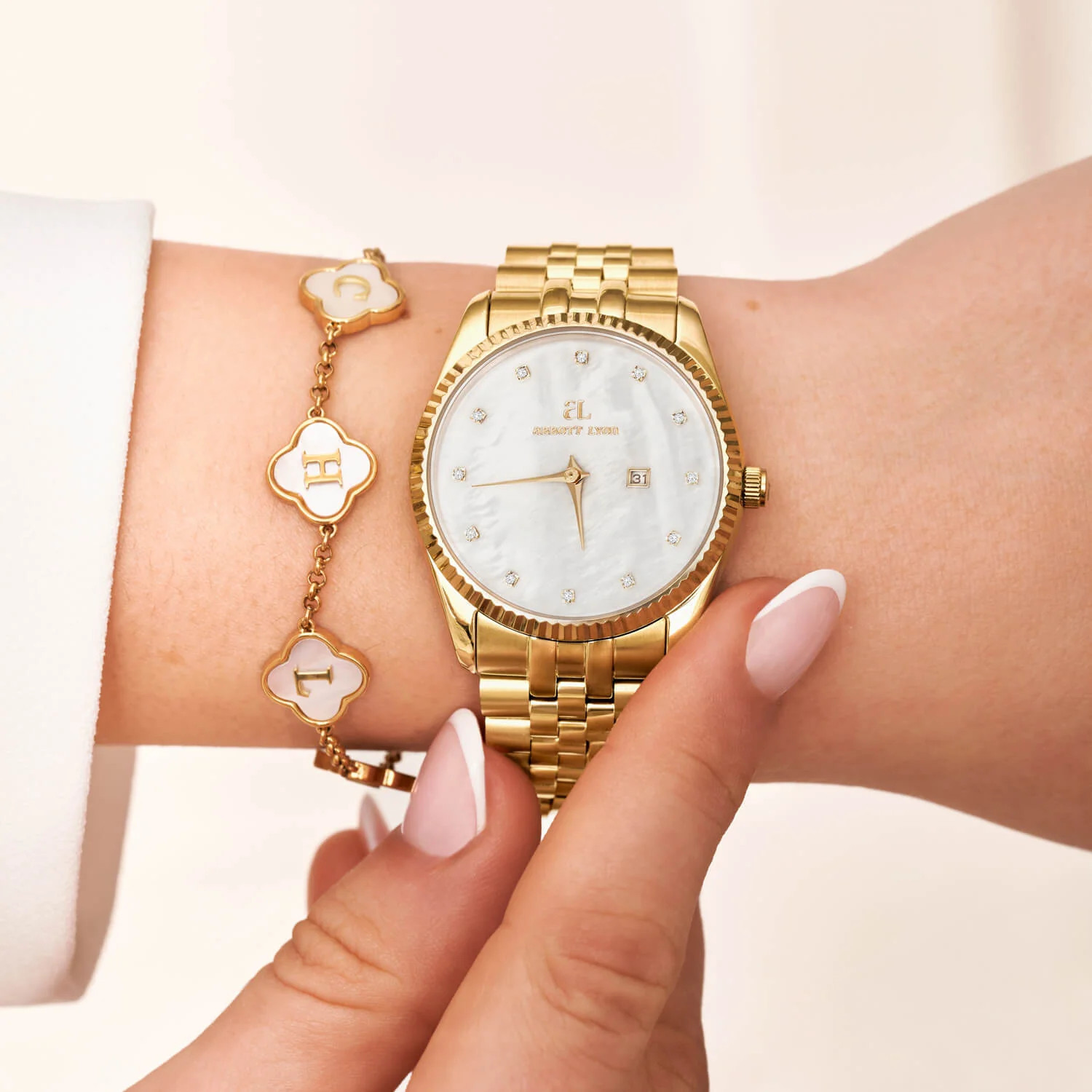 Gold Pearl Link Belgravia 36 Watch | Abbott Lyon