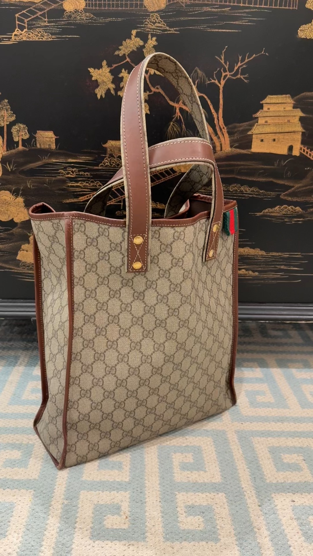 Found this Gucci bag in great condition at a really great price ❤️ 

#LTKHoliday #LTKGiftGuide #LTKOver40