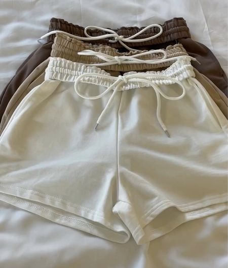 Amazon finds
Aritzia 
Shorts
Sweats 


#LTKStyleTip #LTKFindsUnder50 #LTKSaleAlert