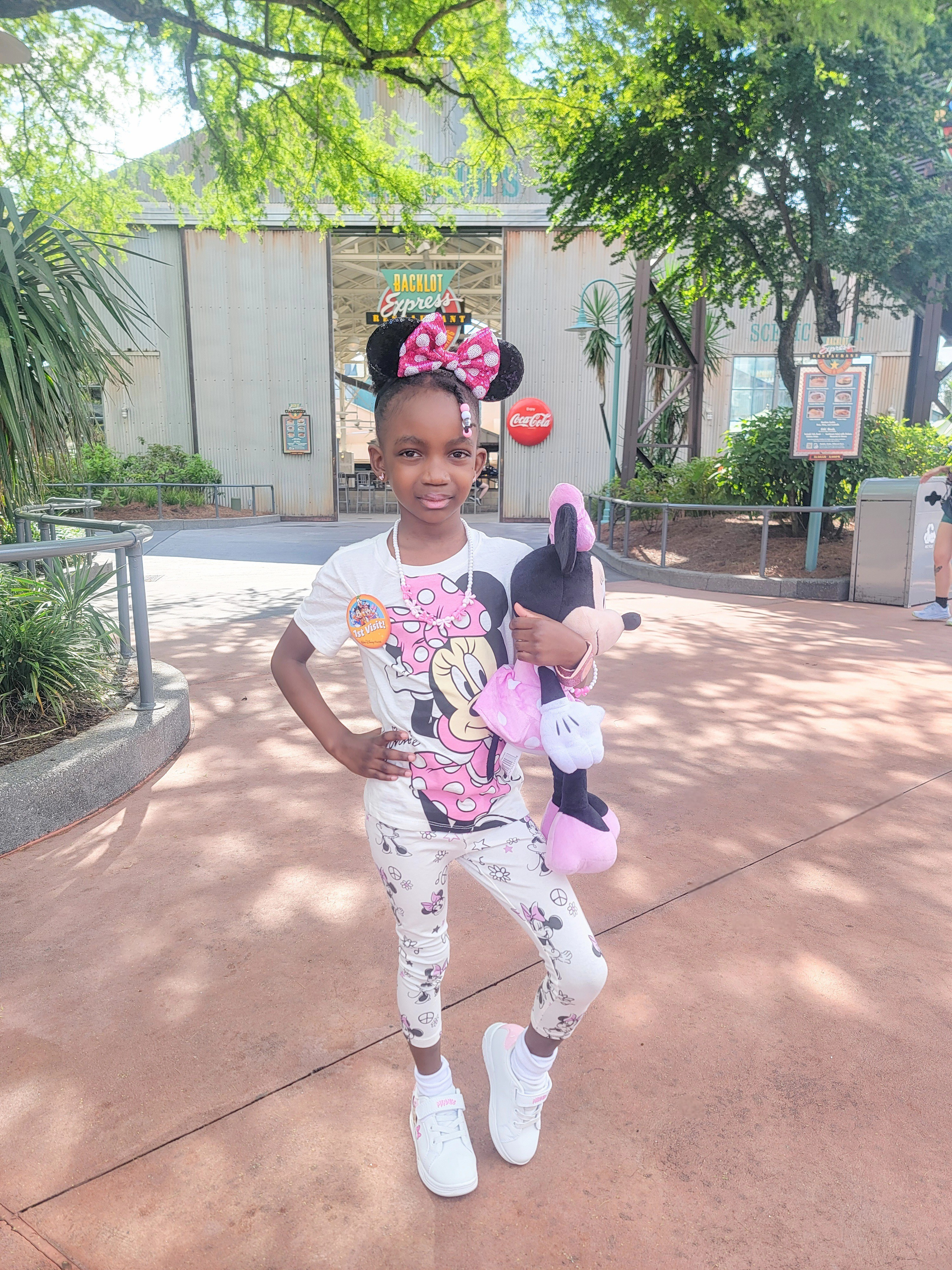 Disney World theme park look for little girl. 🩷🎀#MinnieMouse#DisneyKidFashion#PinkMinnieMouseEars#DisneyWorldLooks#DisneyKids

#LTKKids #LTKFamily #LTKTravel