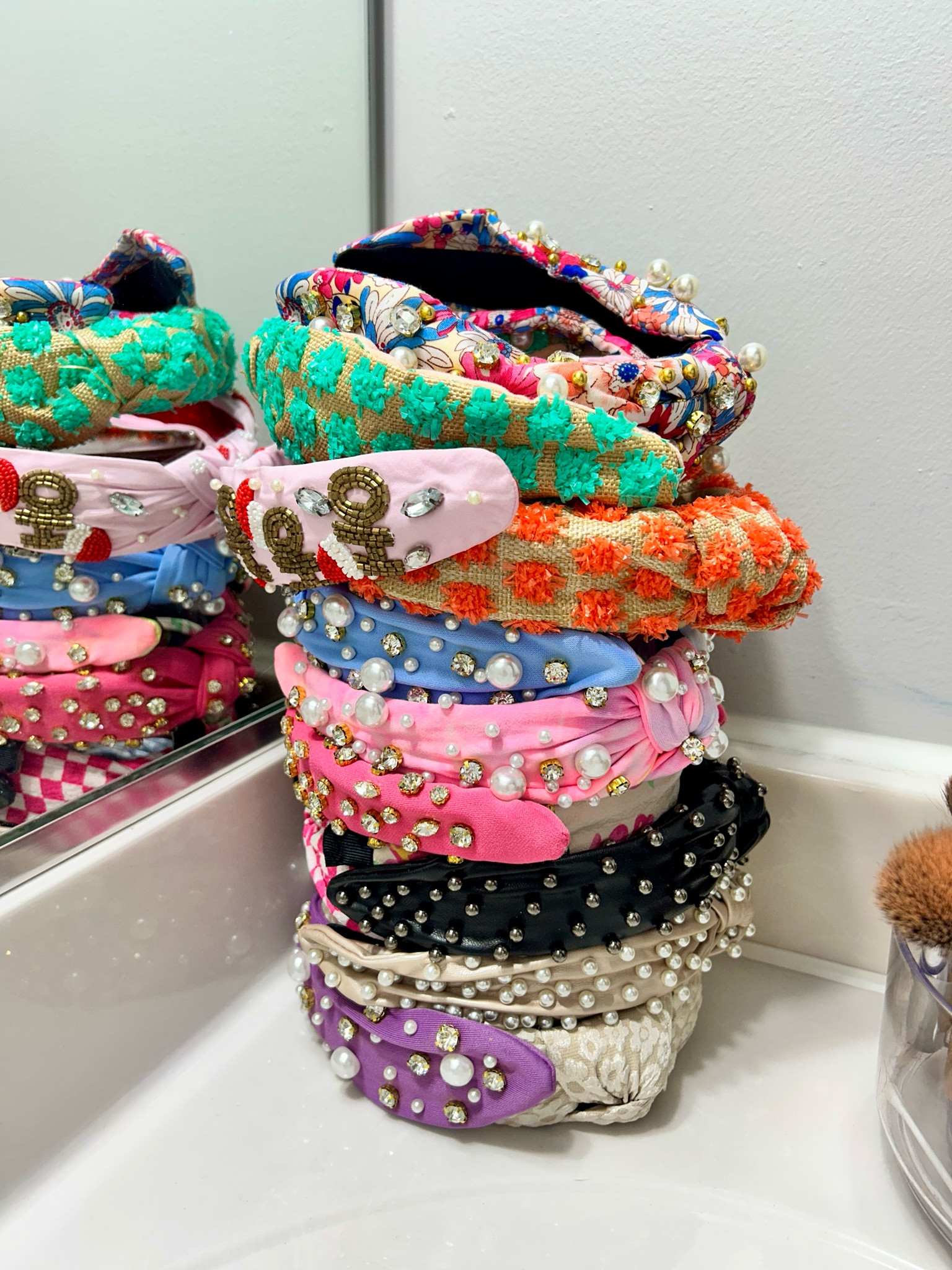 Headband organizer / teacher accessories
