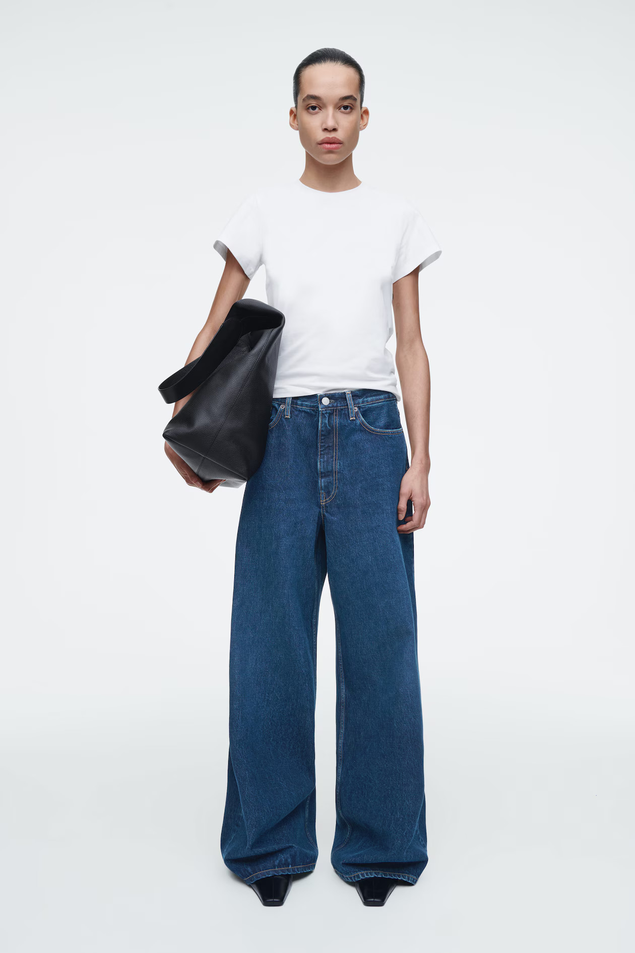 POOL WIDE-LEG JEANS - DARK BLUE | COS | COS (EU)