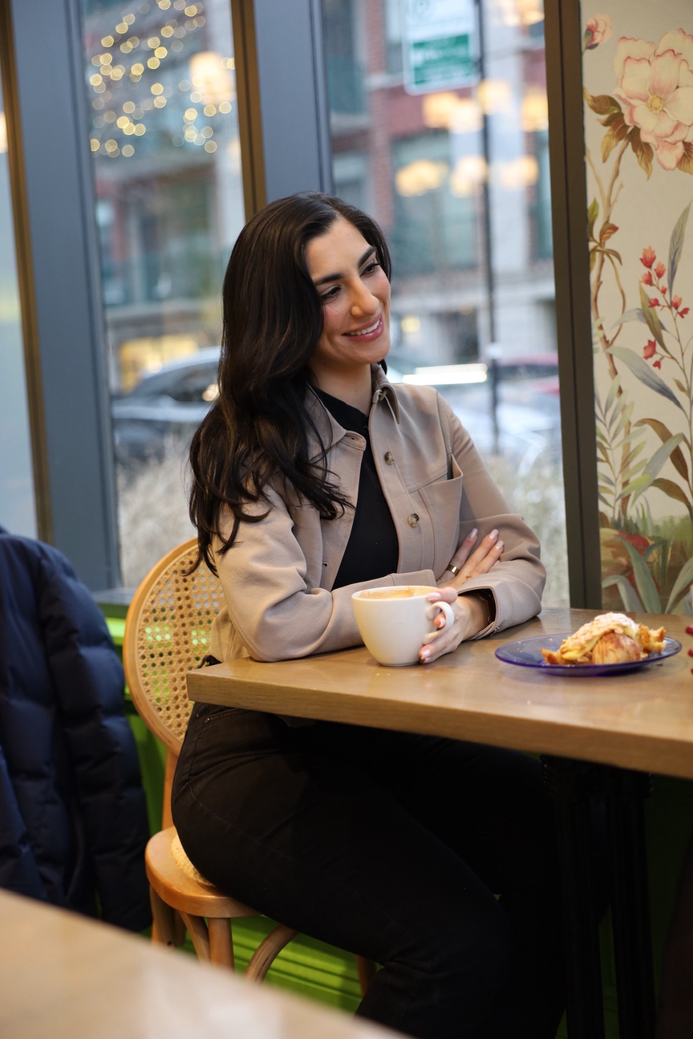 Aritzia cropped jacket
Aritzia style
Sambas
