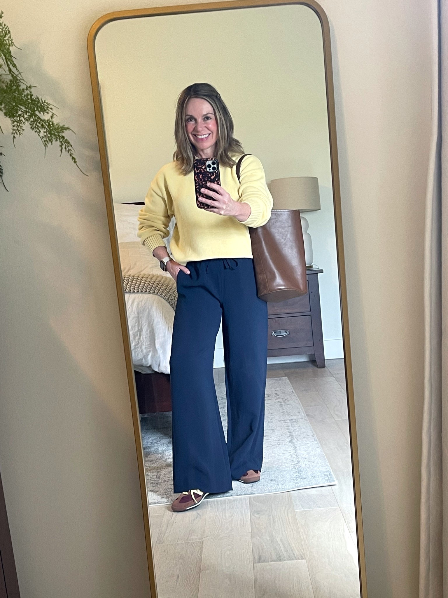 Fresh Yellow + Navy… easy go to look with no-wrinkle pull on pants, cotton sweater and coordinating accessories 💛💙

Sweater - Gap factory, XS
Pants - @aritzia Lodge pant, XS short, worth the investment!
Sneakers - Adidas, run 1/2 Sz big
Bag - JCrew

#LTKPetite #LTKOver40
