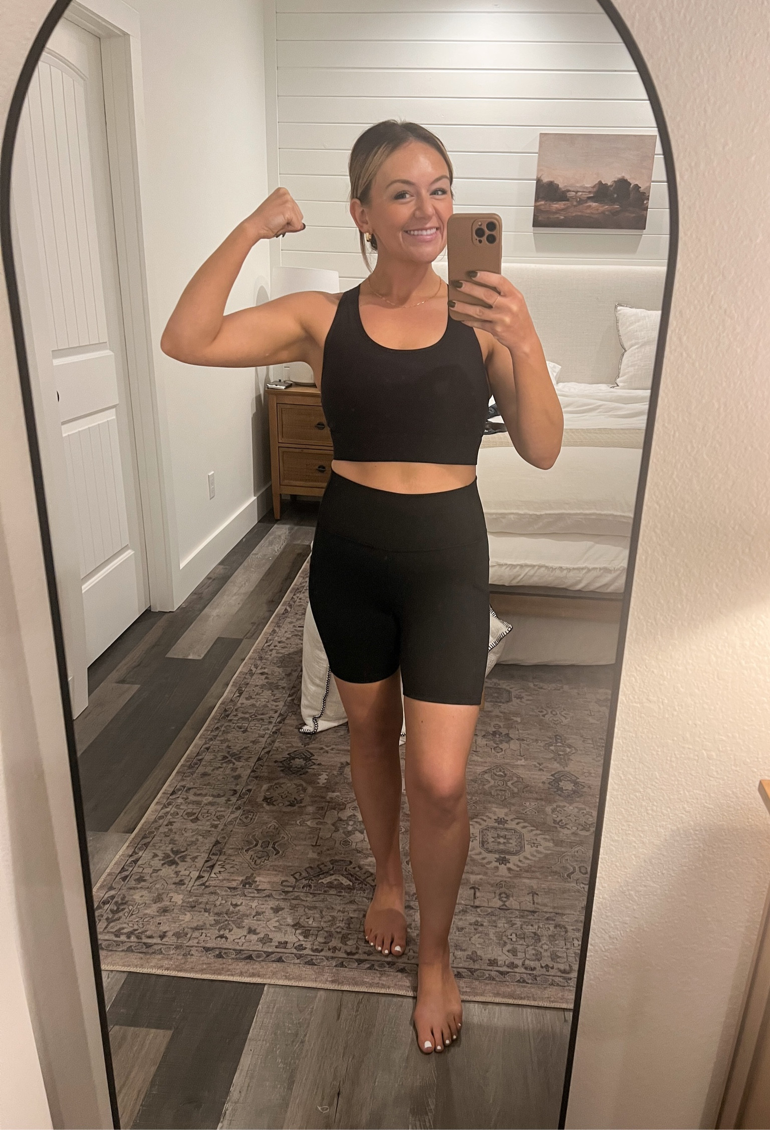 This Fabletics workout set has got me feeling 💪🏼💪🏼 Also: it stays put, doesn’t roll down and the bra is a nice medium-impact fabric that holds you in and covers well without feeling too constricted. 

#LTKfindsunder50 #LTKfitness #LTKActive