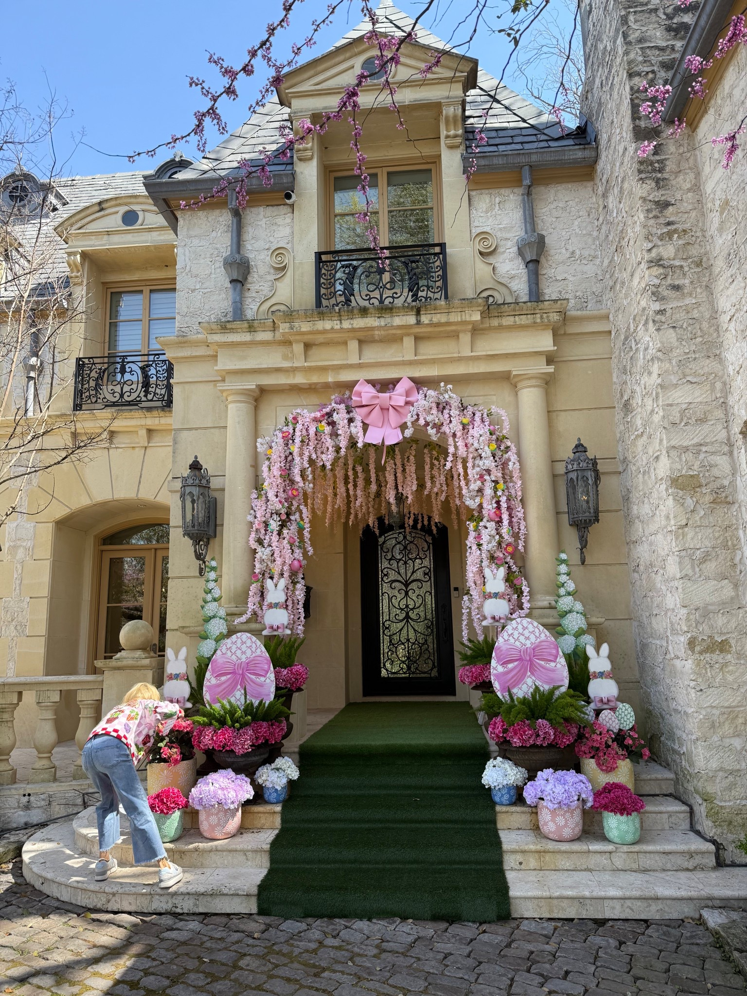 Here’s a glimpse of some of my favorite pieces from the Round Top collection for our Easter front porch display! 🐰

#LTKStyleTip #LTKHome #LTKSeasonal