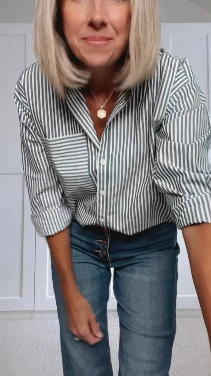 ⭐️ 50% off straight leg jeans, 30% off green flare jeans and top. 
Striped oversized button down in an XS Wearing a 26 in the green jeans a 27 in the straight jeans



Fall new arrivals 
Loft outfit 
#loveloft  #ltkvideo #ltkover40 #ltksalealert

#LTKVideo #LTKSaleAlert #LTKStyleTip