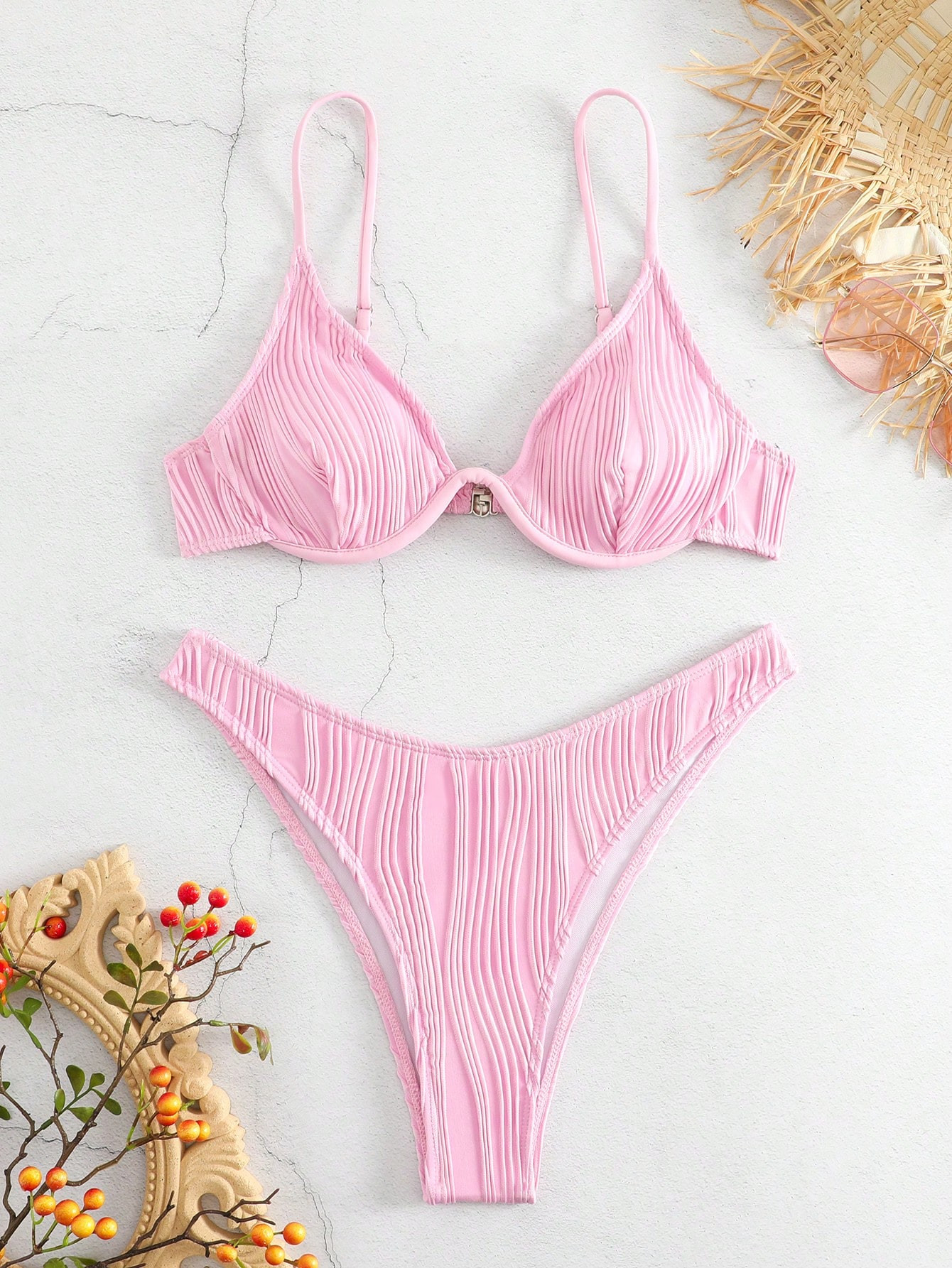 SHEIN Swim Basics Plain Underwire Bikini Swimsuit | SHEIN