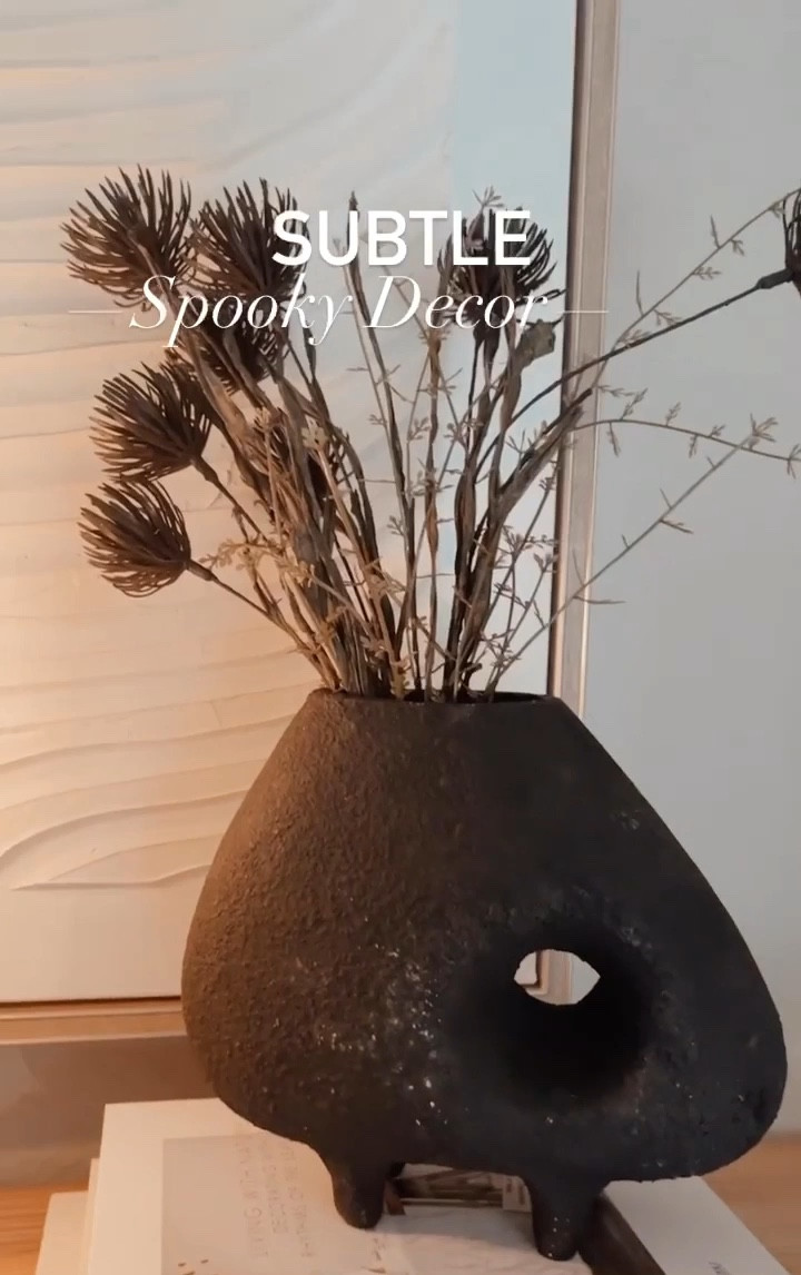 Subtle Halloween Decor to add a touch of spookiness to your home.
#halloweendecor #halloweenmood #spookydecor #simplehalloweendecor

#LTKhome #LTKSeasonal #LTKHalloween