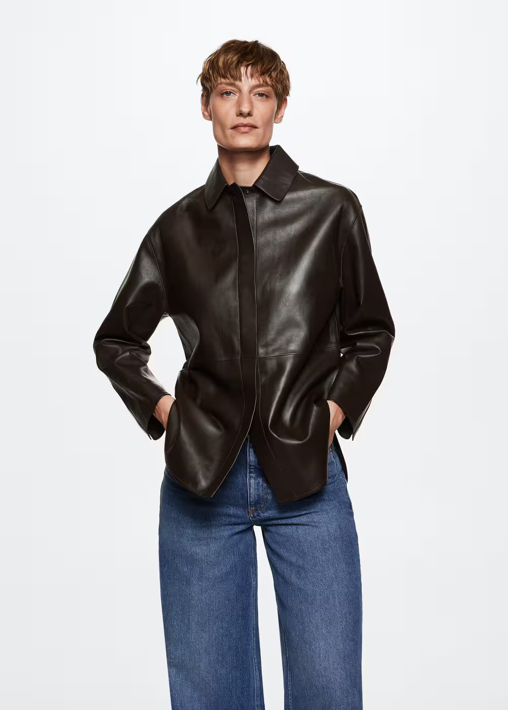 Chemise oversize cuir -  Femme | Mango France | MANGO (FR)