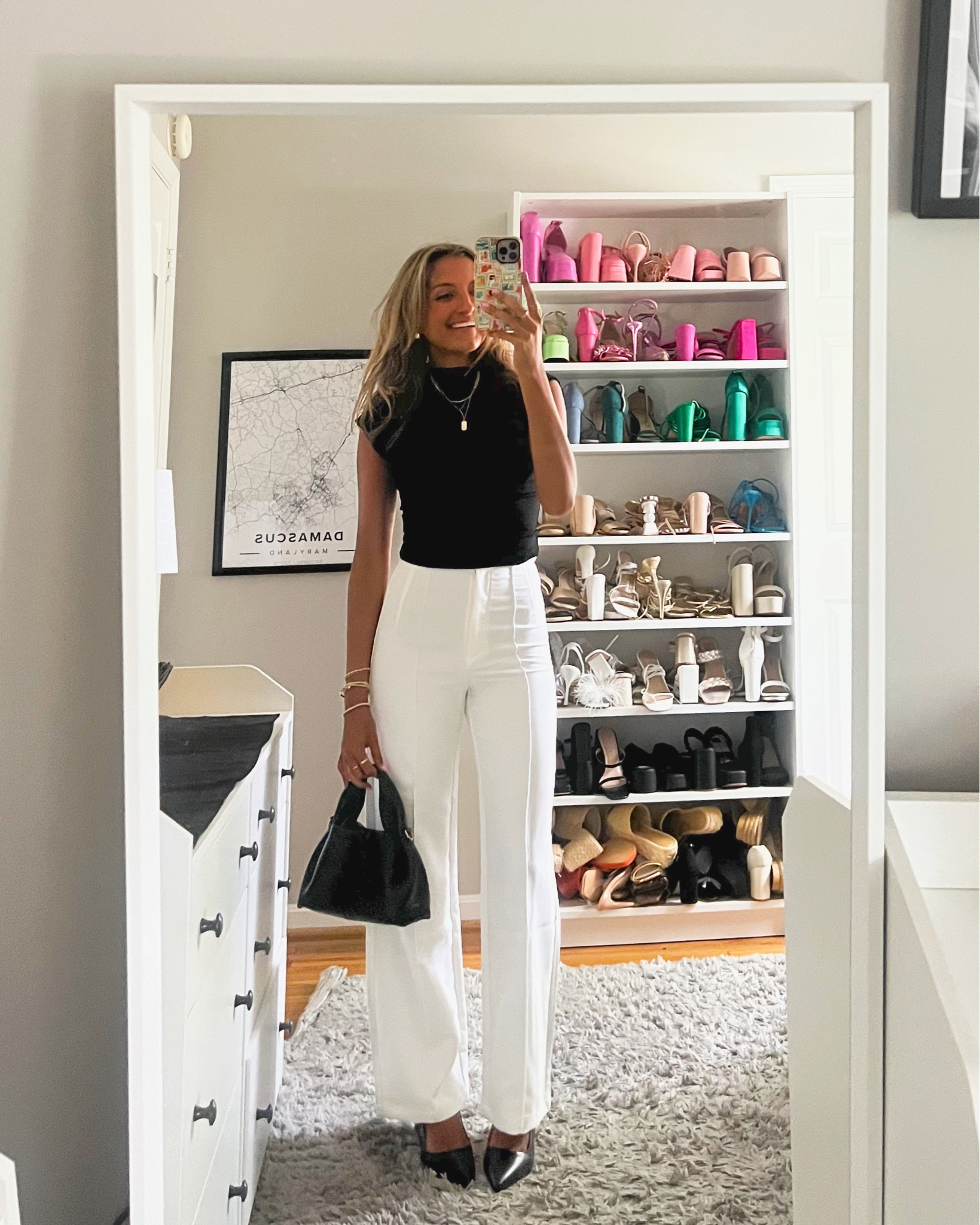 business casual outfit idea / office outfit idea. wearing a size XS in this tee and trouser pants 🖤