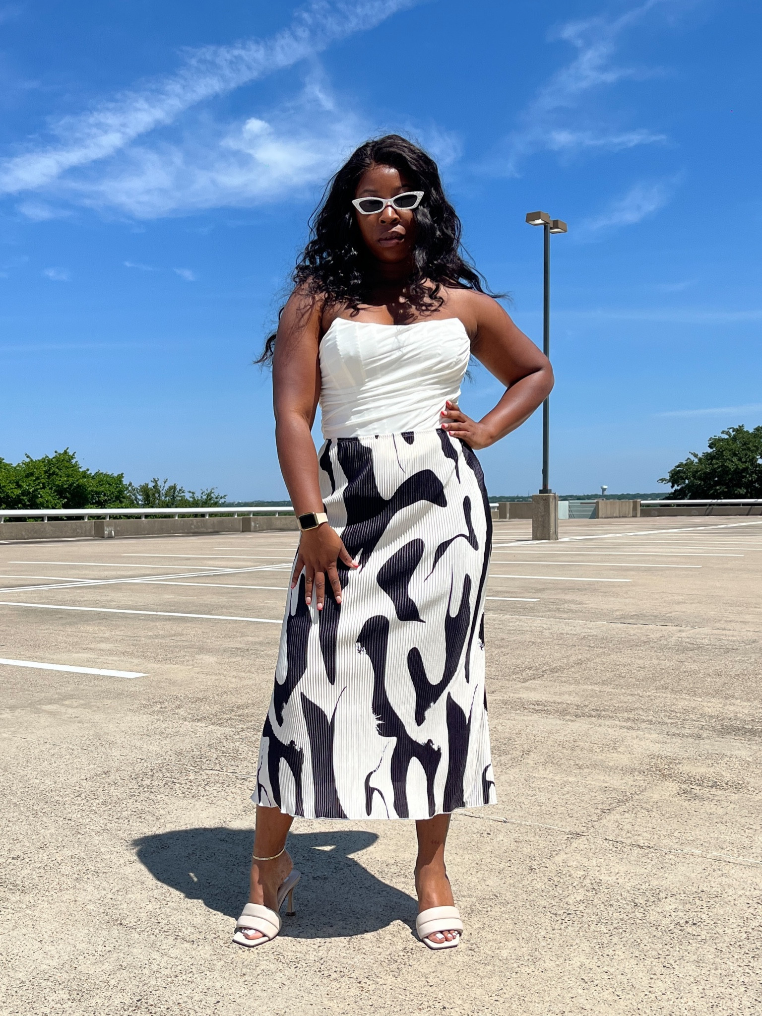 It’s giving comfortable couture 
Top @amazonfashion 
Skirt @sheinofficial 

Direct links can be found on my @shop.ltk page link in bio 

#midsizecollective #midsizegals #midsizecollective #curvyfashion #comfortandstyle #dallasinfluencer #dfwinfluencer 

#LTKunder100 #LTKstyletip #LTKcurves