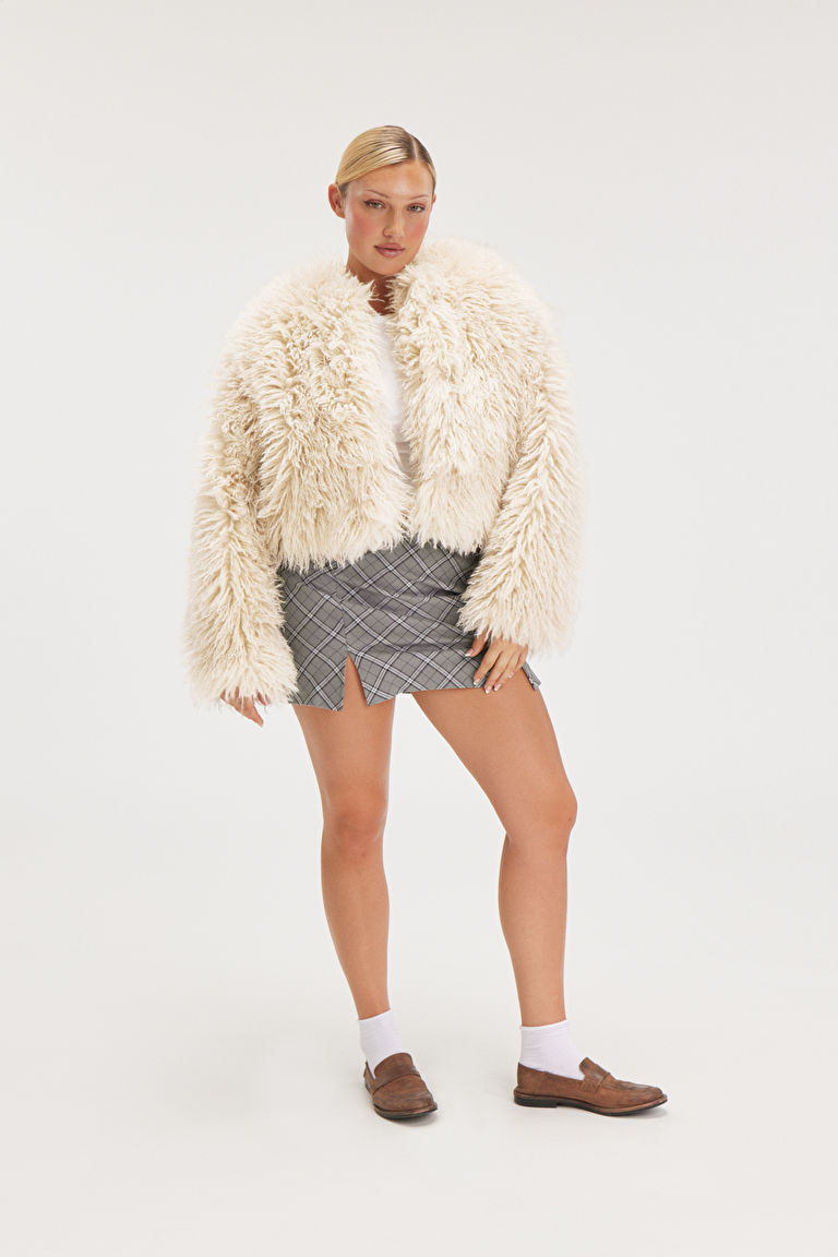 Short Faux Fur Jacket | Monki