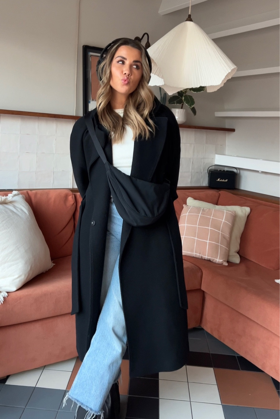 Get dressed with me for some out of office meetings in London - wearing my headphones to listen to some podcasts because it drowns out the city 🎧
.
Shop my outfit on my @shop.ltk profile, stories and ‘march’ highlight 
.
.
.
Get dressed with me. Get ready with me. Grwm reel. Styling video. Office chunky boots. Pretty lavish tie back top. Zara straight leg jeans. Everyday outfit. Basic style. Simple fashion. Spring wardrobe. Spring outfit.