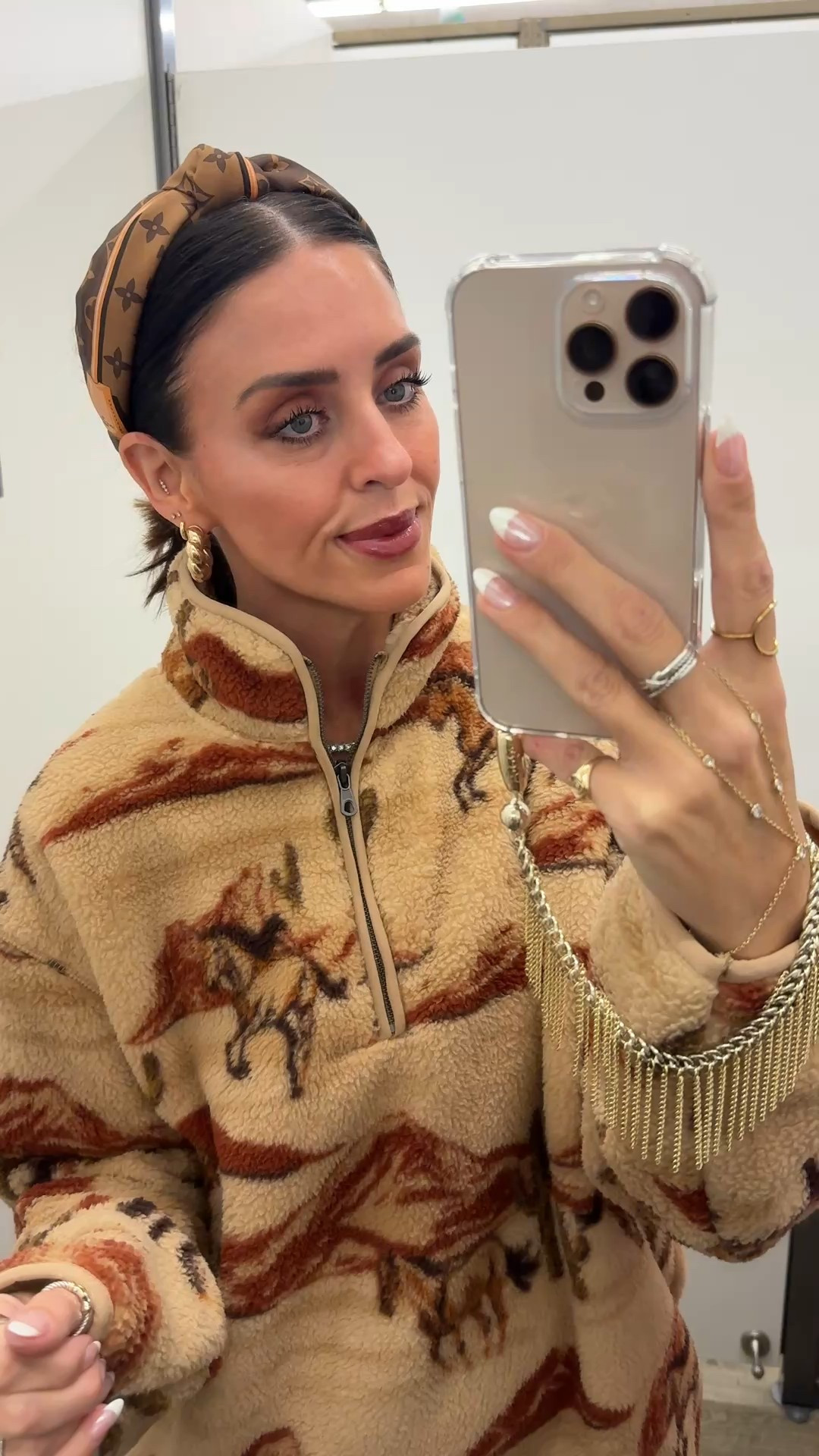 Old navy hot deals - gift ideas!
Mens fleece - size L
Leggings - size S
Lace tops - size M
Red sweater - size M
Black sweater - size S
Zip up sweatshirt - size M
Snap henley - size M
Coat - size M
Jeans - size M


#LTKFindsUnder50 #LTKSaleAlert #LTKFindsUnder100