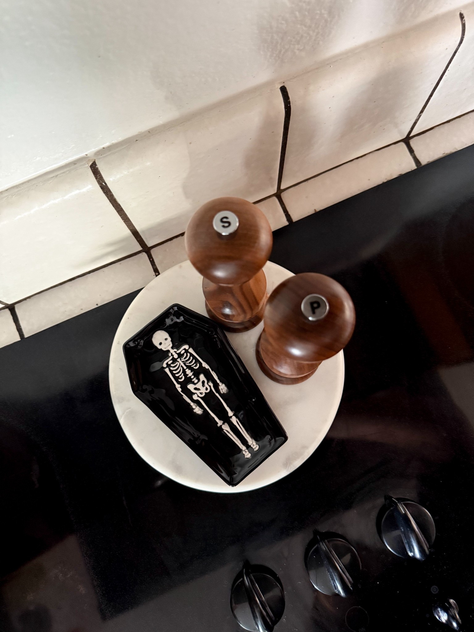 { spooky spoon rest ❥

• Way To Celebrate Skeleton Ceramic Spoon Rest 

Way To Celebrate Halloween . Halloween at Walmart . Halloween Kitchen Decor } 

#LTKHalloween #LTKSeasonal #LTKHome