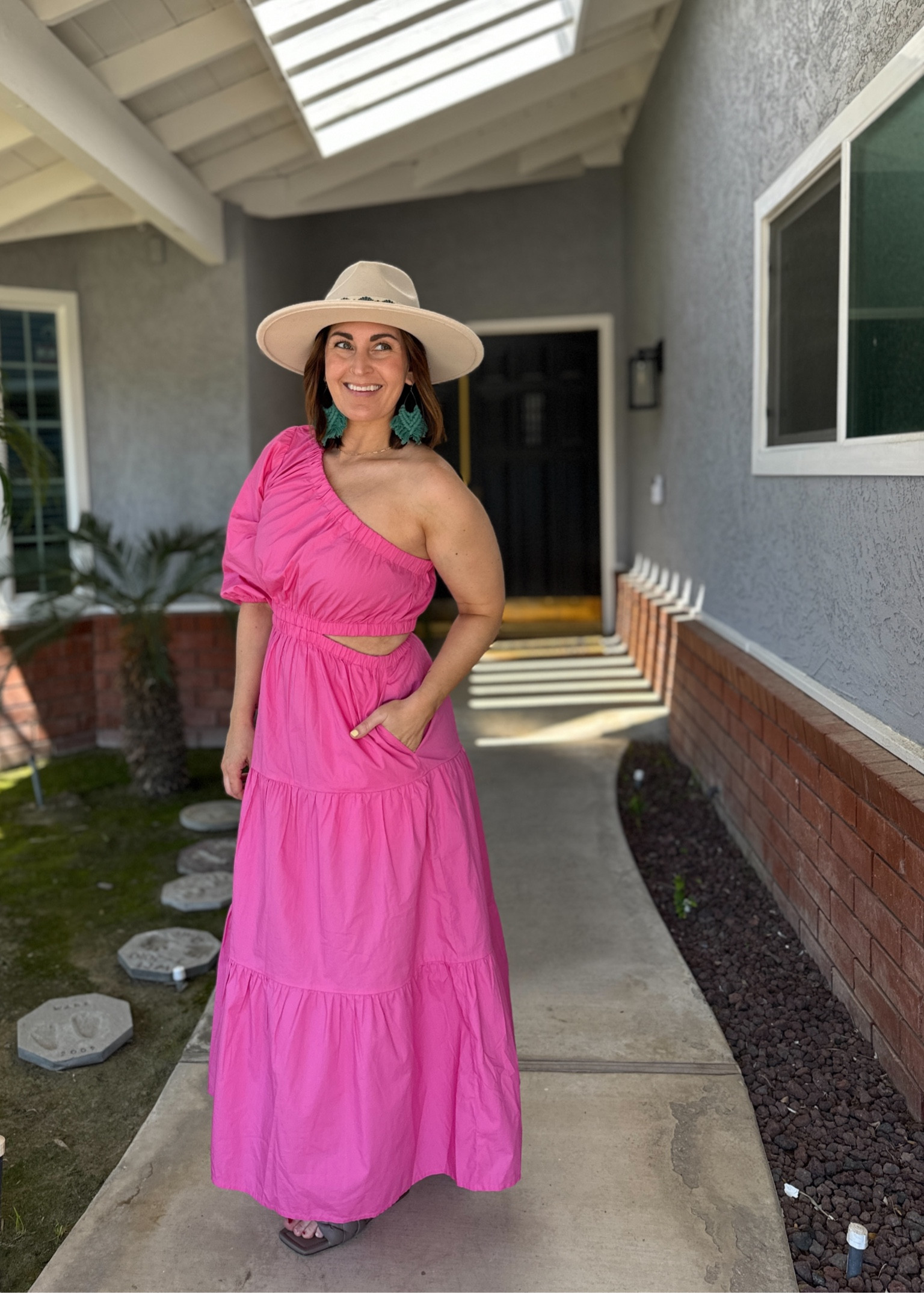 Obsessing over this bright pink lightweight dress. Perfect for Easter | Spring or anything in between 

Wearing size SM 

#amazonfinds #springdress #easteroutfit #lightweightdress #vibrantcolor #ltkamazonspringsale

#LTKsalealert #LTKSeasonal #LTKfindsunder100