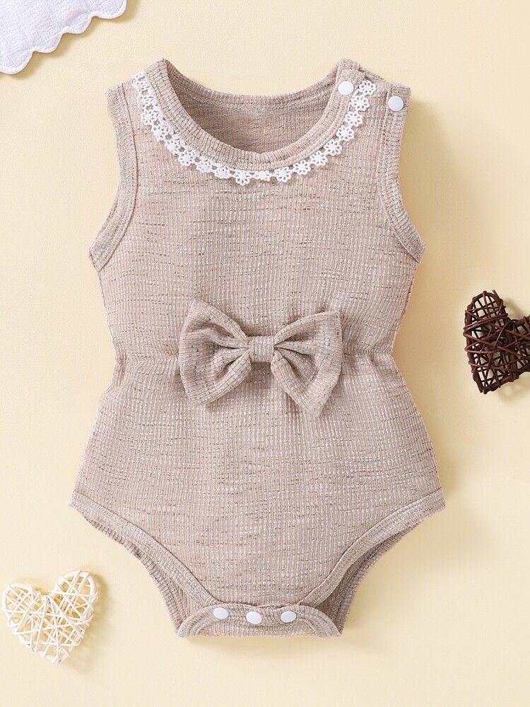 Baby Guipure Lace Trim Bow Front Bodysuit | SHEIN