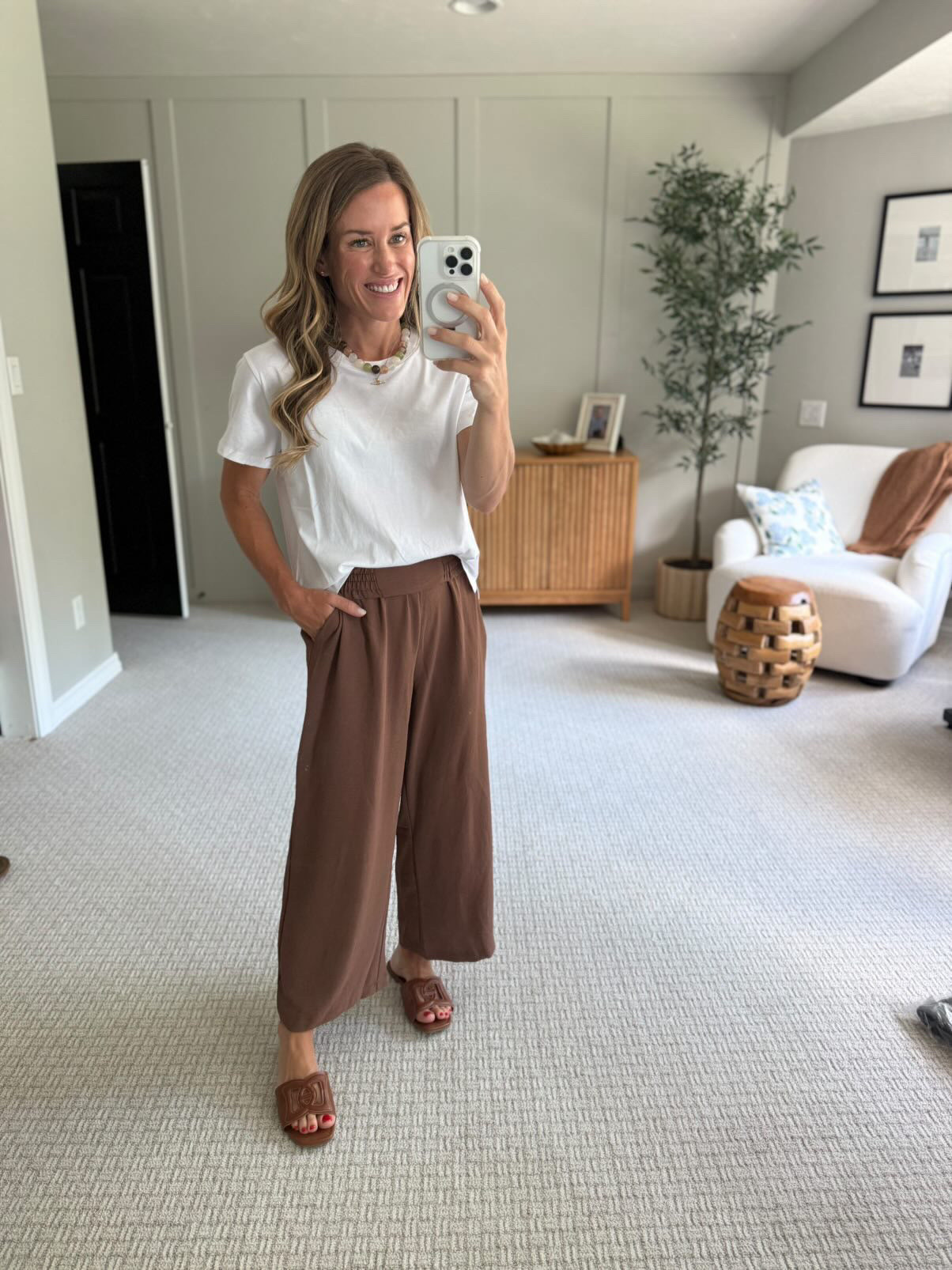 Palazzo pants

Amazon fashion casual outfit sandals summer outfit mom style

#LTKmomlife #LTKgrwm #LTKootd