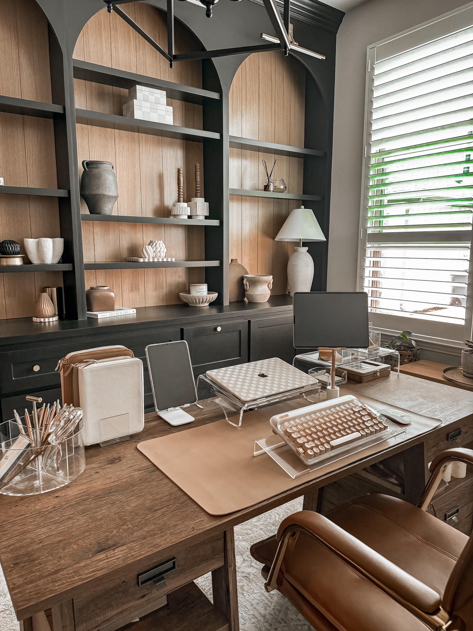 Office refresh 😍😍 Check IG for the full reel if you want! 

#LTKStyleTip #LTKWorkwear #LTKHome