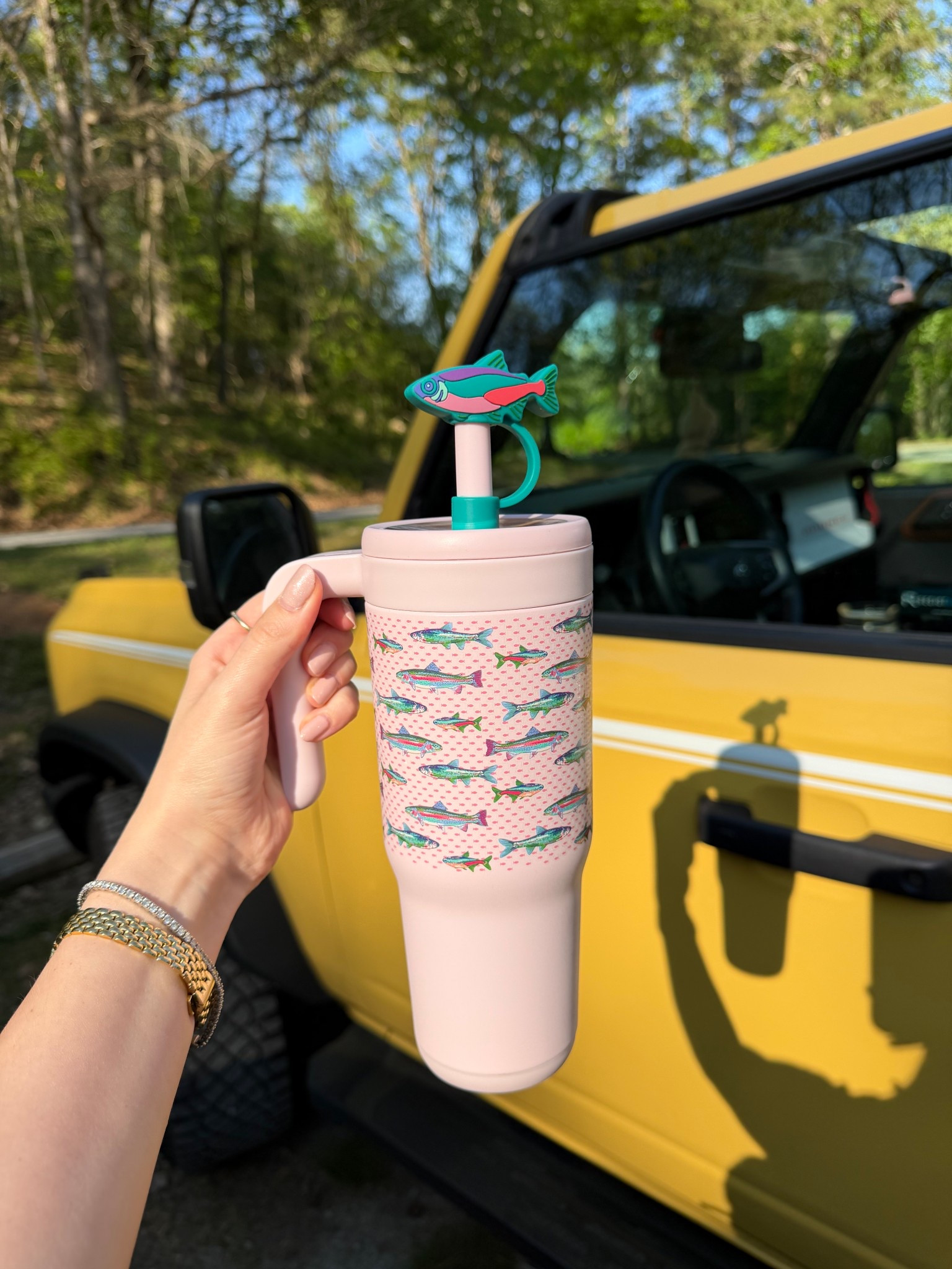 Had to grab the Vera Bradley x target lazy fishies tumbler for lake days 🐟