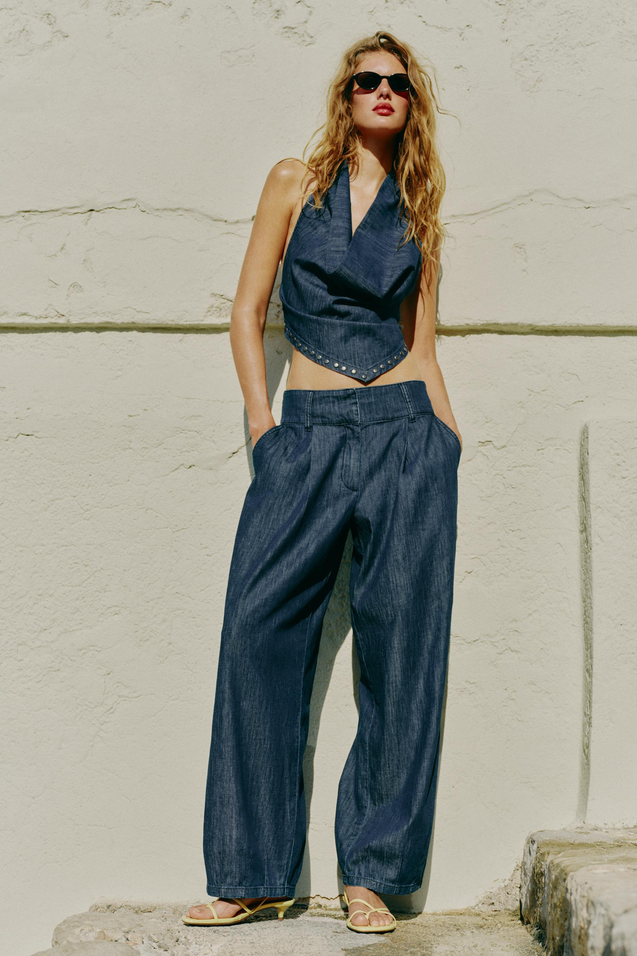 BARREL TROUSERS WITH DARTS | Zara UK