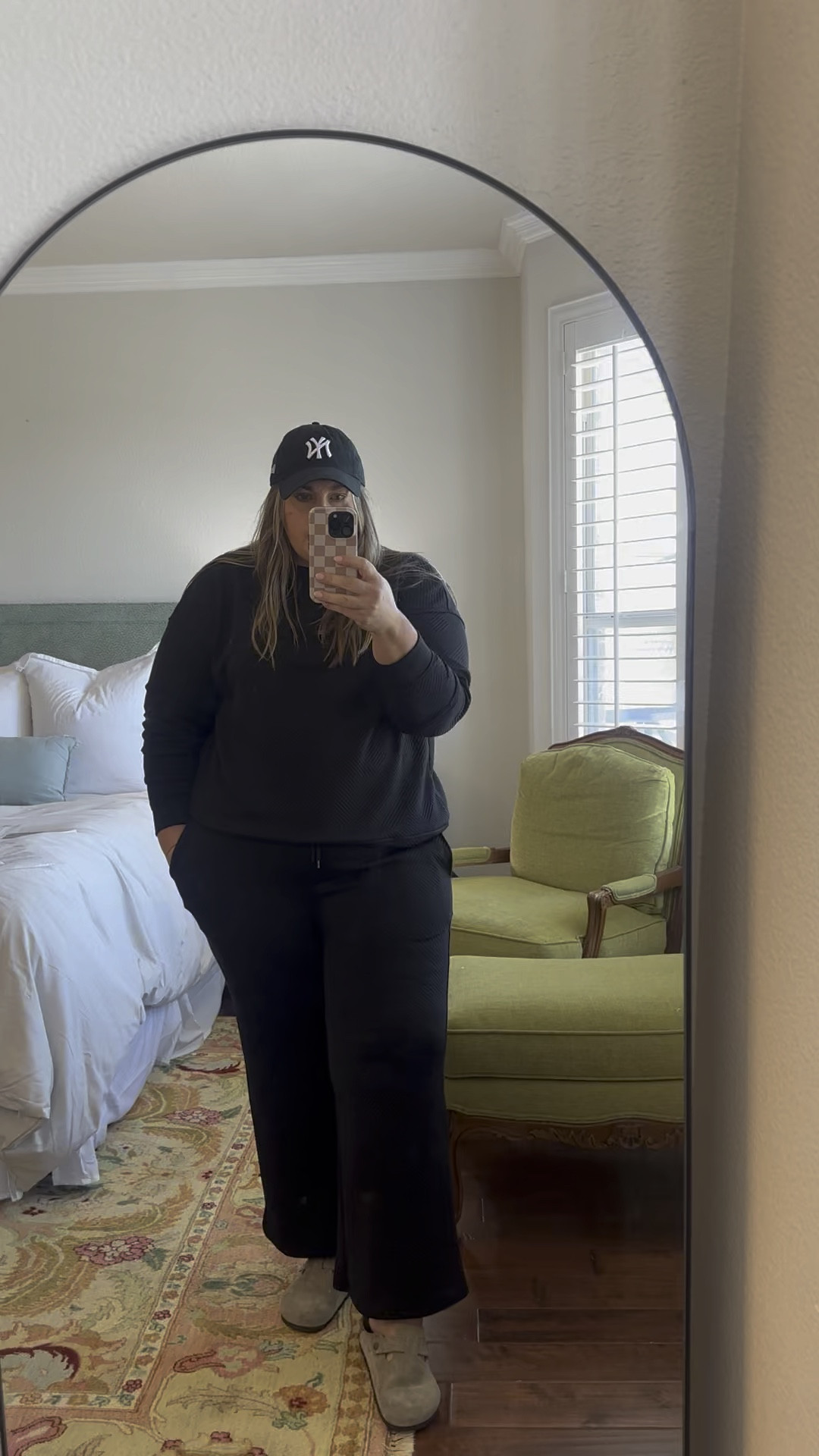 Long sleeve sweat suit, the fit is different then the short sleeve! 

#LTKFindsUnder50 #LTKPlusSize #LTKStyleTip