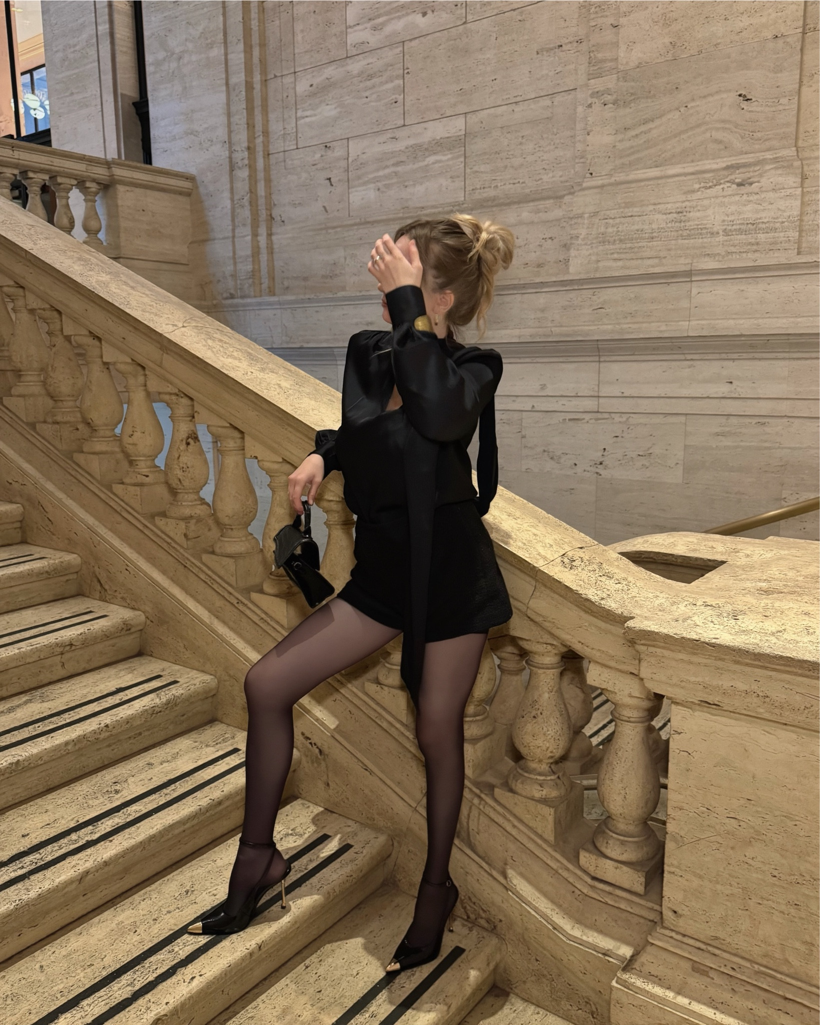 Classic beauty never fades. 


#LTKootd #LTKFindsUnder100 #LTKgrwm