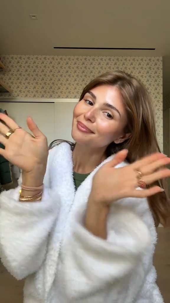 glowy morning routine 💛 loving @Bondi Sands new sunny drops spf 60 face serum

#LTKWatchNow #LTKBeauty