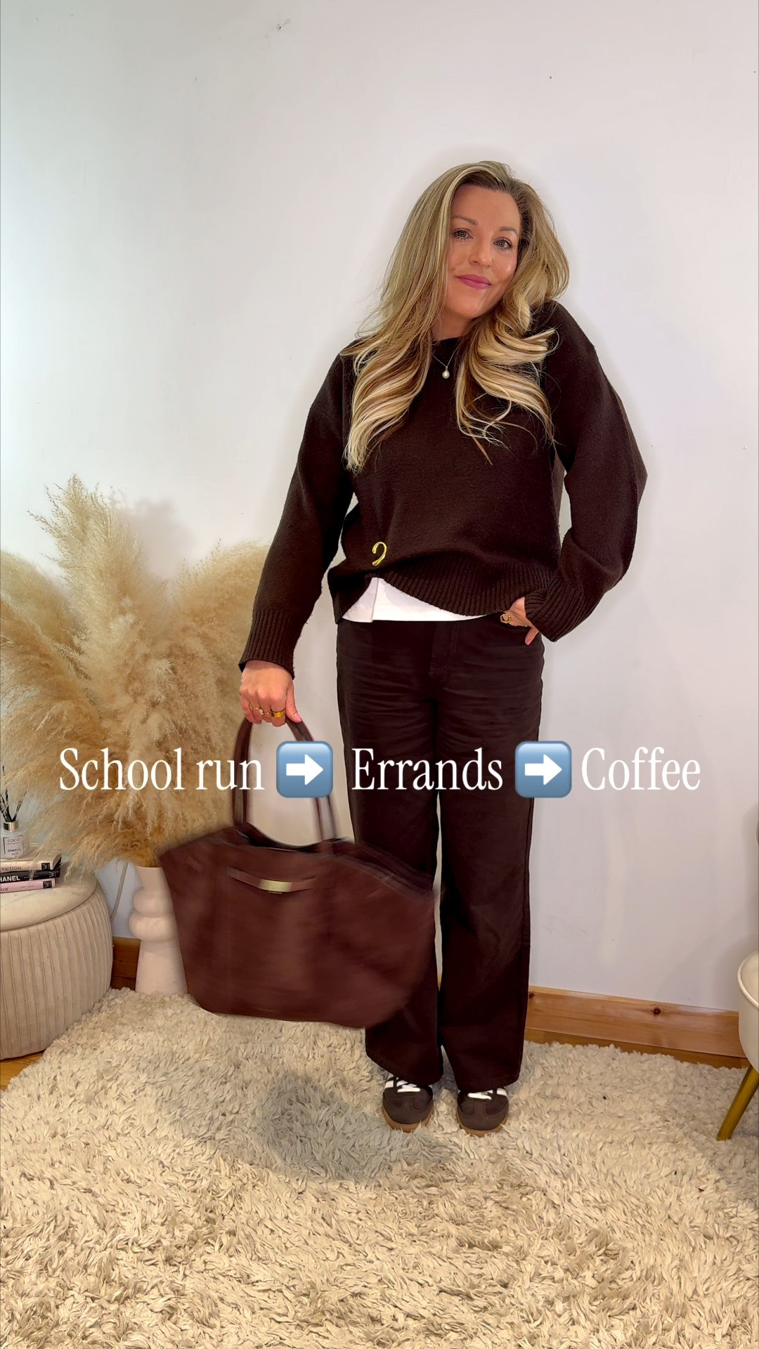 School run ➡️ errands ➡️ coffee 

And outfit fit for all 3. Casual, a little put together and most importantly comfortable. 

Love the effect of the brooch and white tee to give the outfit a bit of depth and contrast. 

Where would you wear this?



#LTKwinter #LTKuk #LTKeurope