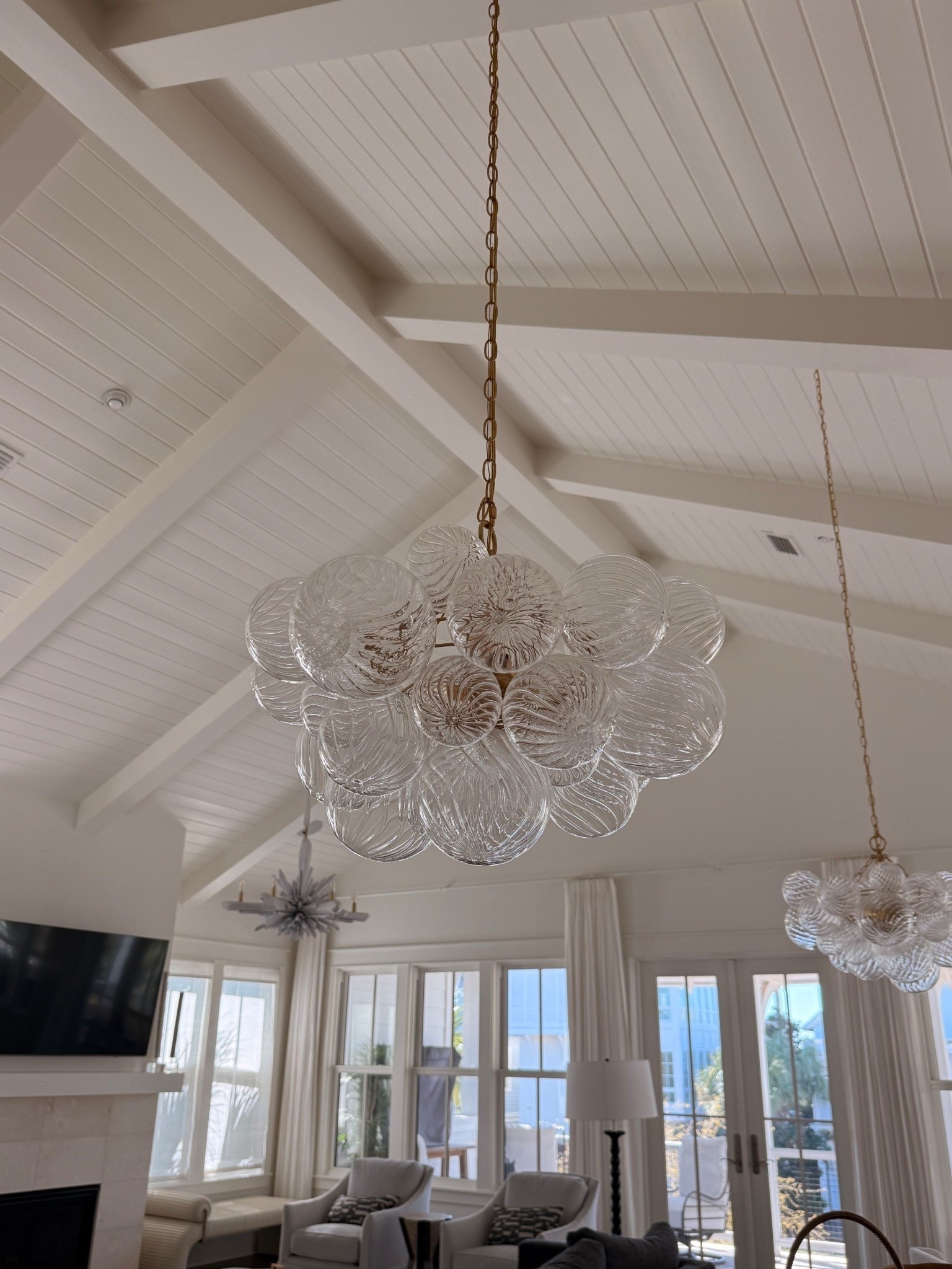 My favorite light fixtures ever ever ever 🤩


#LTKHome #LTKSeasonal