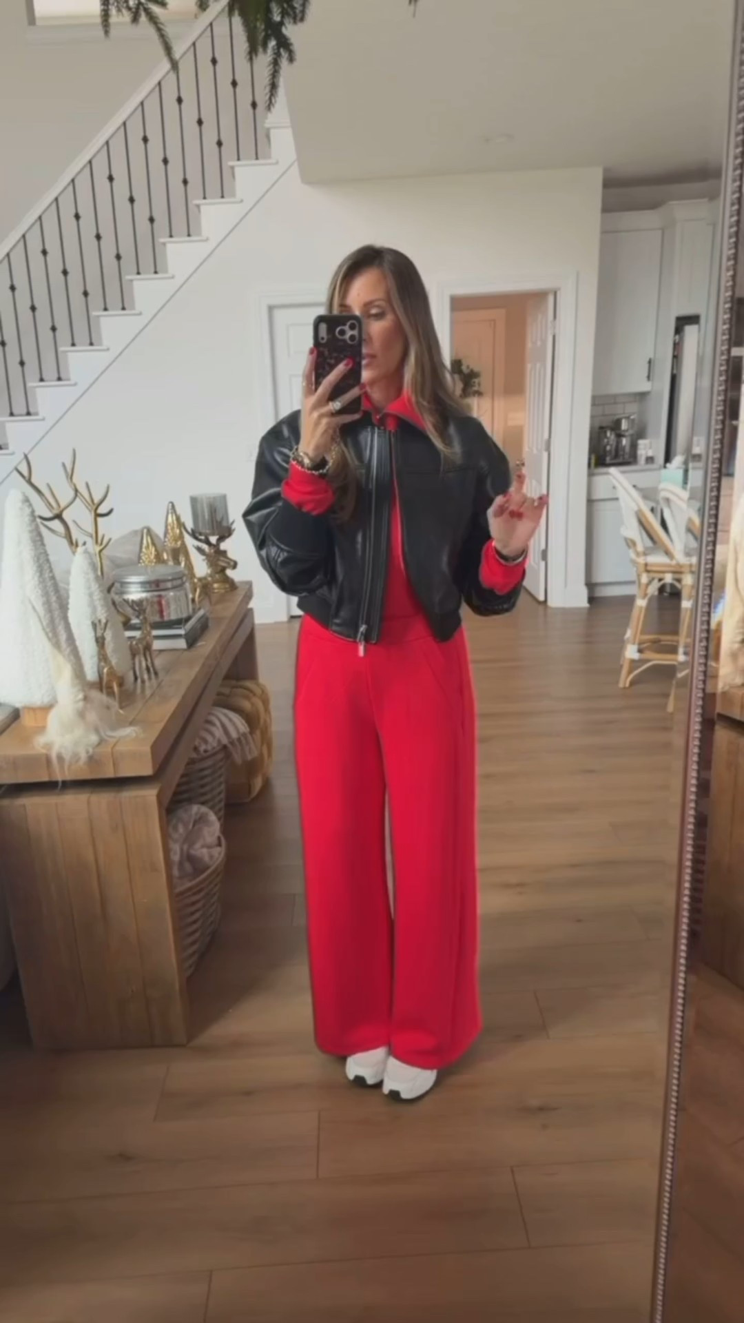 Mix and match sizes with spanx, lounge set, travel outfit, airport outfit, themominstyle

#LTKSeasonal #LTKootd #LTKActive