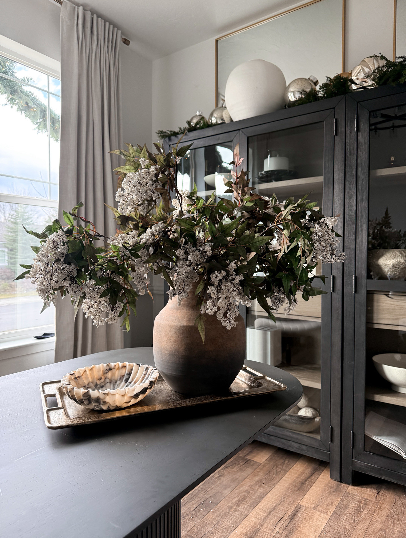 MOST-LOVED AMAZON FAUX FLORAL FINDS — ELEVATED & TIMELESS! These faux florals are such an easy way to bring life into any space while keeping everything polished and intentional. The soft neutral blooms and realistic greenery add texture and movement without overwhelming the room. They’re the kind of styling pieces that work year-round and instantly elevate dining tables, consoles, shelves, or kitchen islands with zero maintenance. Simple, versatile, and always in season.

#Amazon #TheHillaryStyle #AmazonHome #ElegantHomeDecor #NeutralHomeVibes
#ModernOrganicDecor #LuxuryForLess #InteriorInspo #HomeStyling 

 #LTKmomlife #LTKOver40 #LTKHome