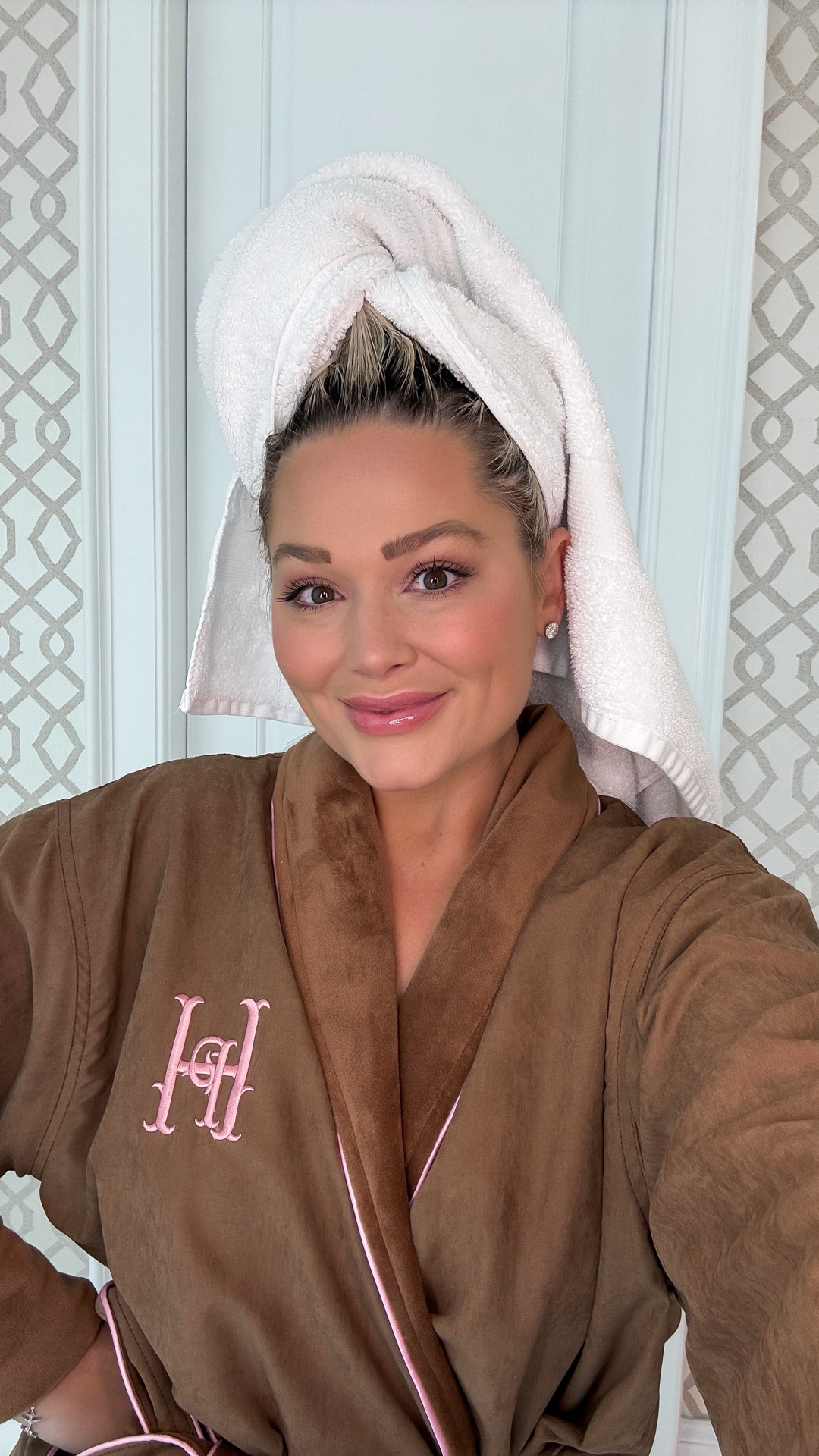 Shade 4 CT Flawless
Shade Medium CC cream 

My everyday foundation! 

#LTKBeauty #LTKgrwm #LTKmorningroutine