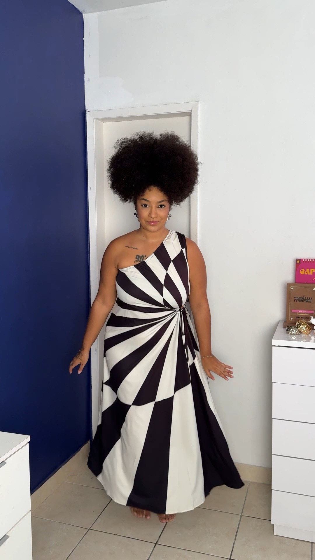 #FashionHaul experimentando um vestido longo contemporâneo shein no corpo midsize 

#LTKbrasil #LTKdicadeestilo #LTKmidsize