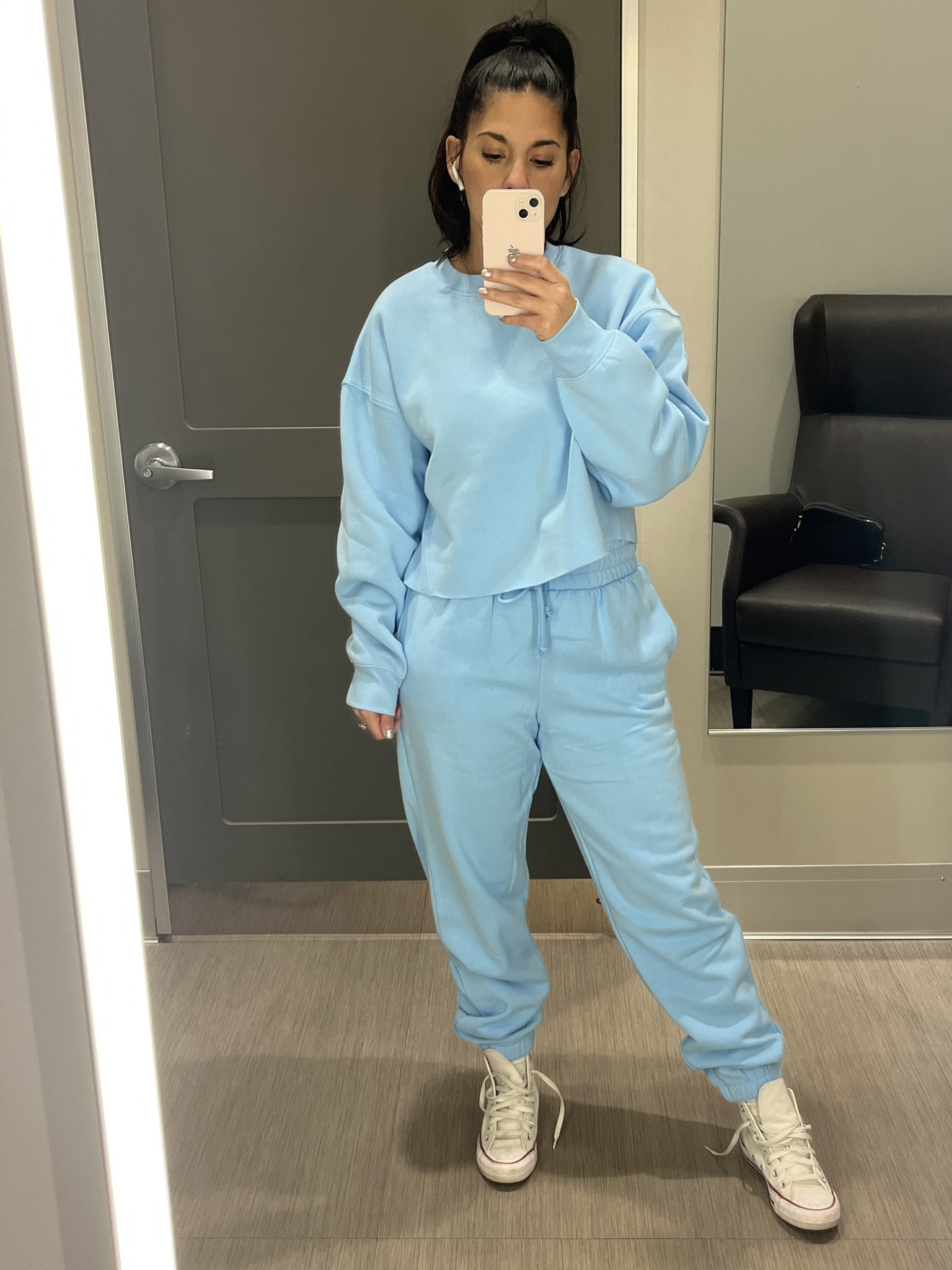 Sweatpants and Sweatshirts, yes please! I love a good sweatsuit 🫠

Plus these pieces can be worn separately as well  

#LTKfindsunder50 #LTKSeasonal #LTKMostLoved