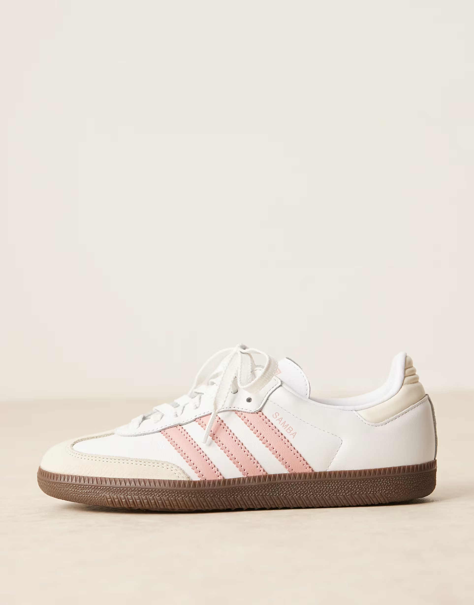 adidas Originals samba sneakers in white and peach | ASOS | ASOS (Global)