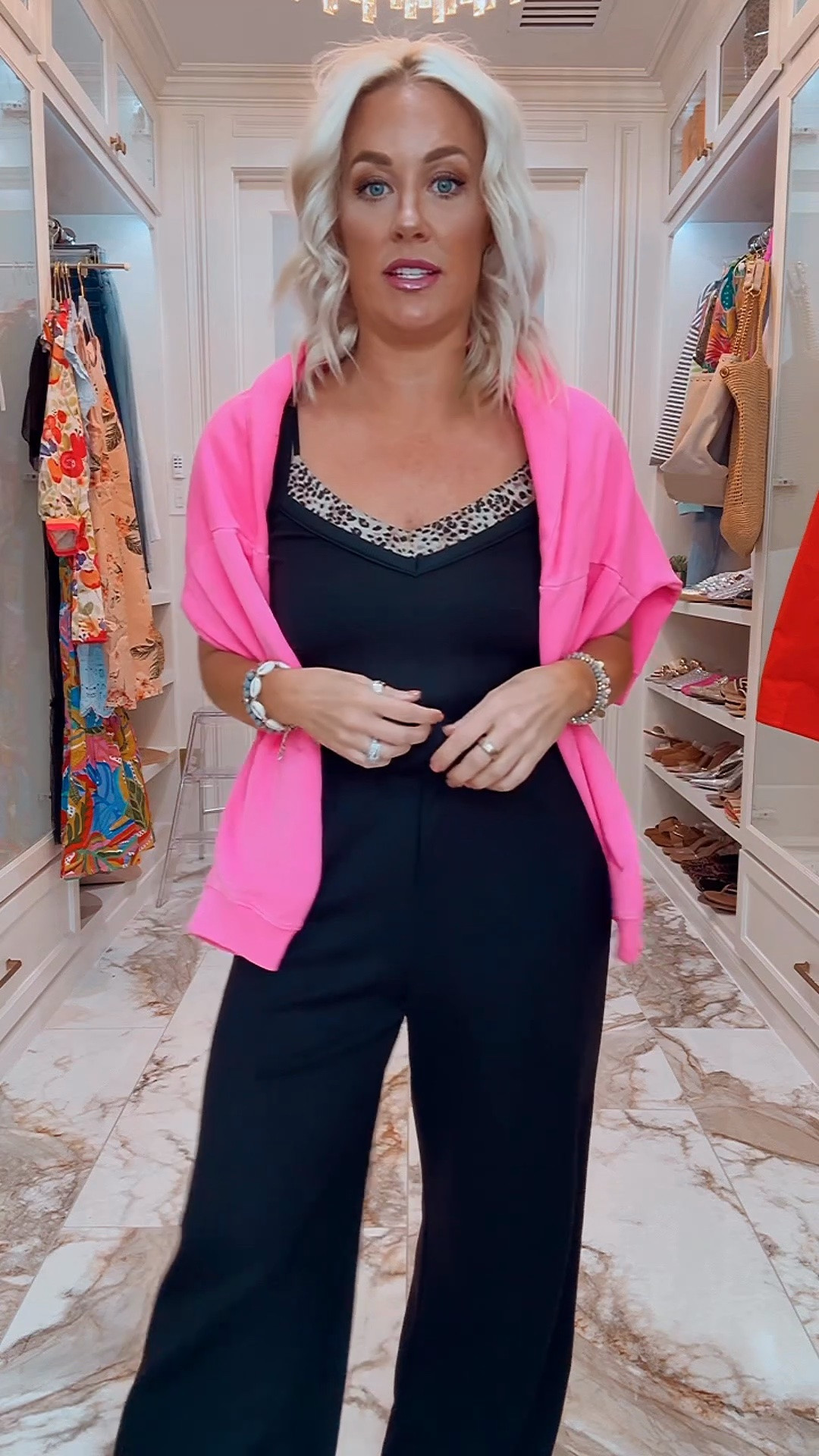 The new scoop air essentials jumpsuit is so good - size small
My pink sweatshirt is 50% off - large