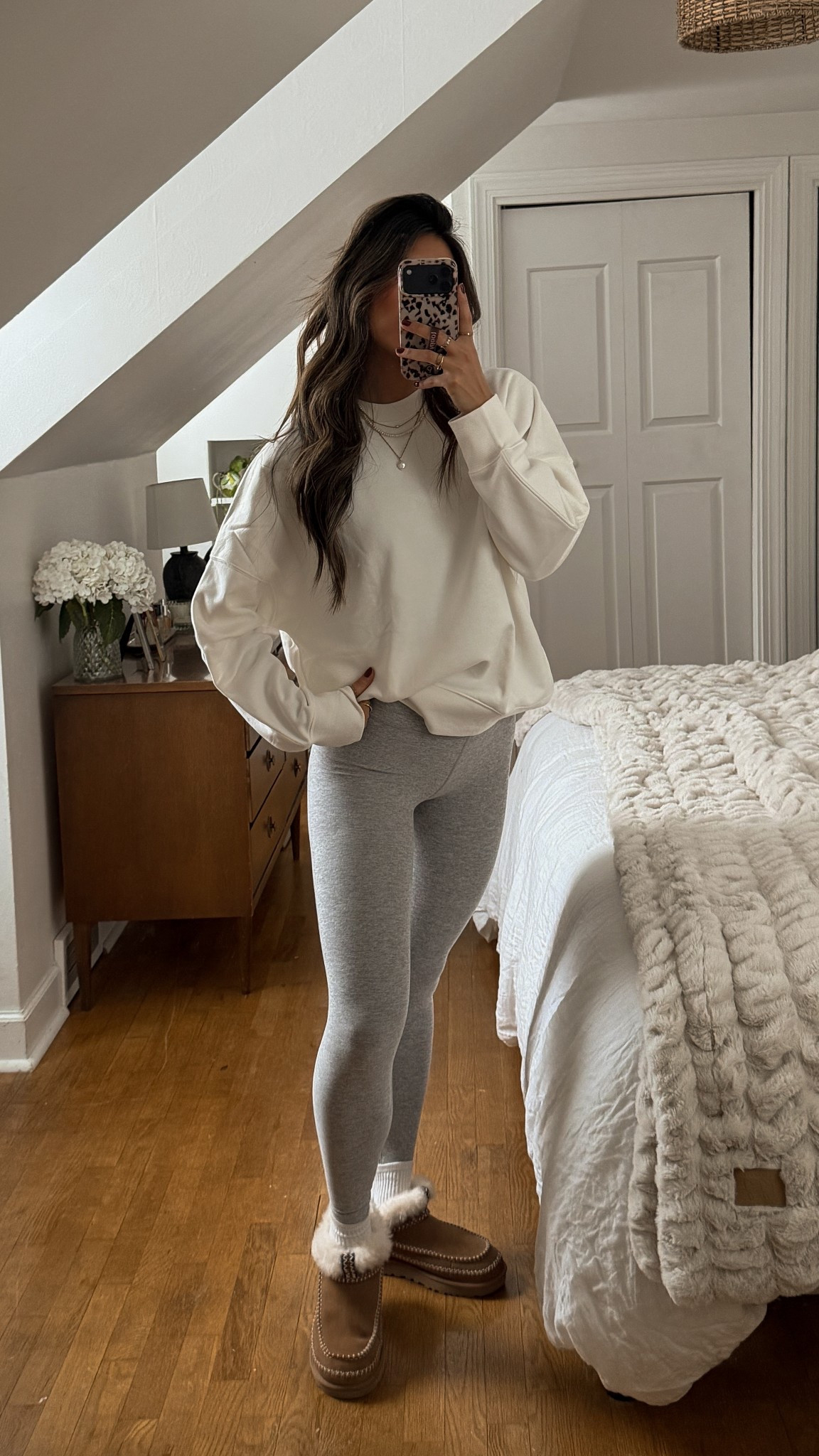 Morning comfies ☁️ 
Sweatshirt: size S
Leggings: size. XS


#LTKFindsUnder50 #LTKootd #LTKgrwm