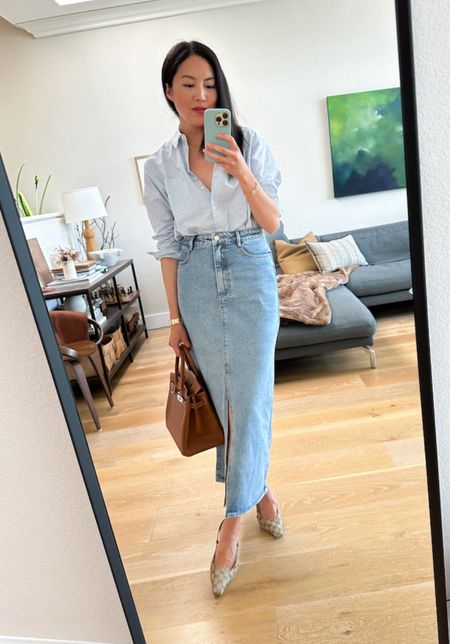 Inspiration for casual Friday- collared shirt and a denim skirt.

#summeroutfit
#workoutfit
#officeoutfit
#casualfriday
#businesscasual

#LTKWorkwear #LTKStyleTip #LTKSeasonal