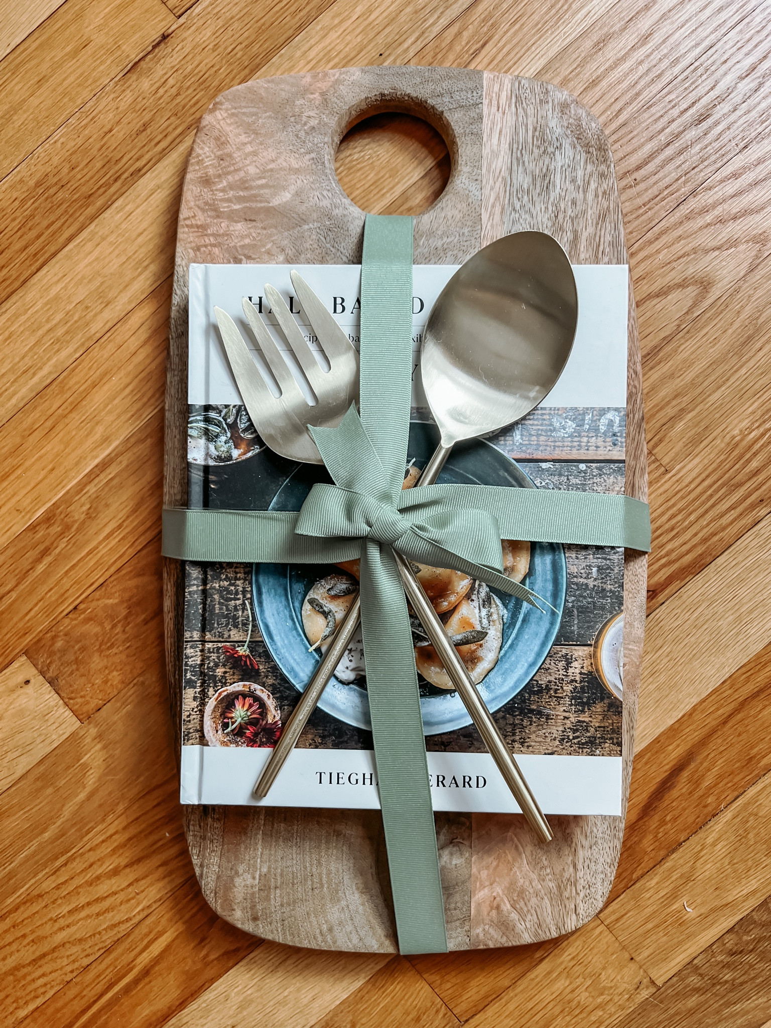 Simple ideas for a housewarming gift! 

#LTKGiftGuide #LTKhome #LTKunder50