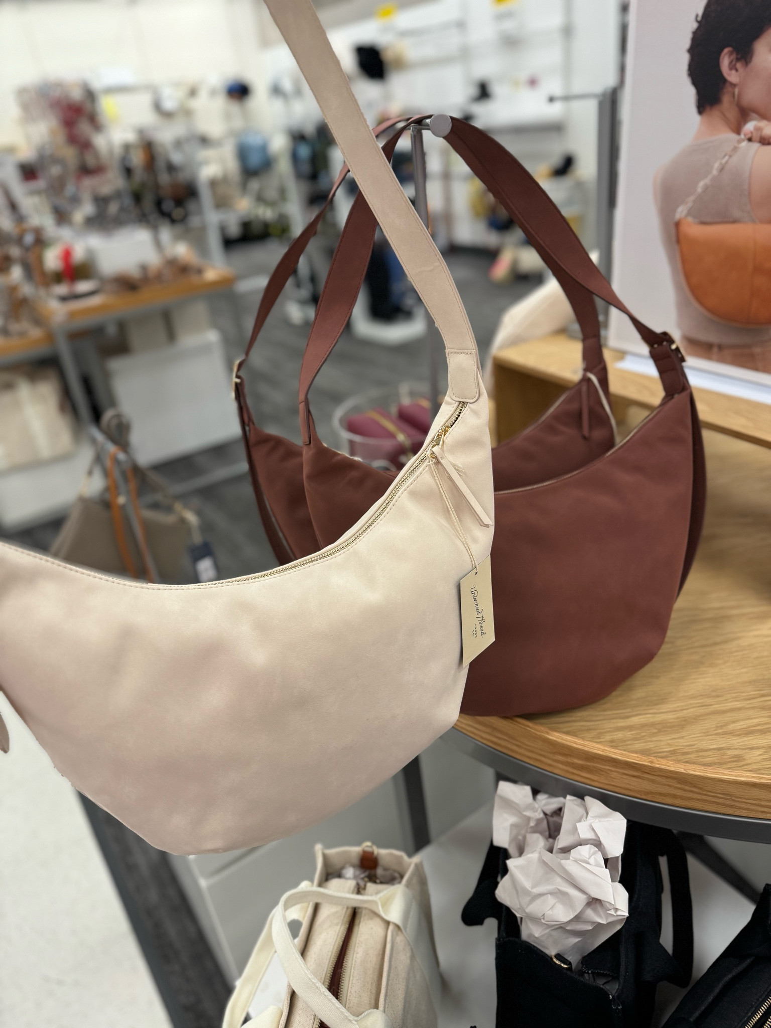 These bags 🤎

#LTKItBag #LTKSeasonal #LTKSaleAlert