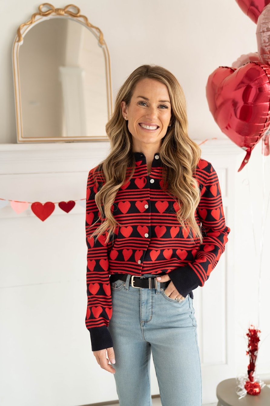 The cutest Valentine’s Day outfits!

Walmart fashion  winter fashion  jeans  casual outfit, sweaters  cozy style  winter outfit  cardigan  mom outfit  trendy fashion   Galentine’s Day outfit 

#LTKmomlife #LTKgrwm #LTKootd