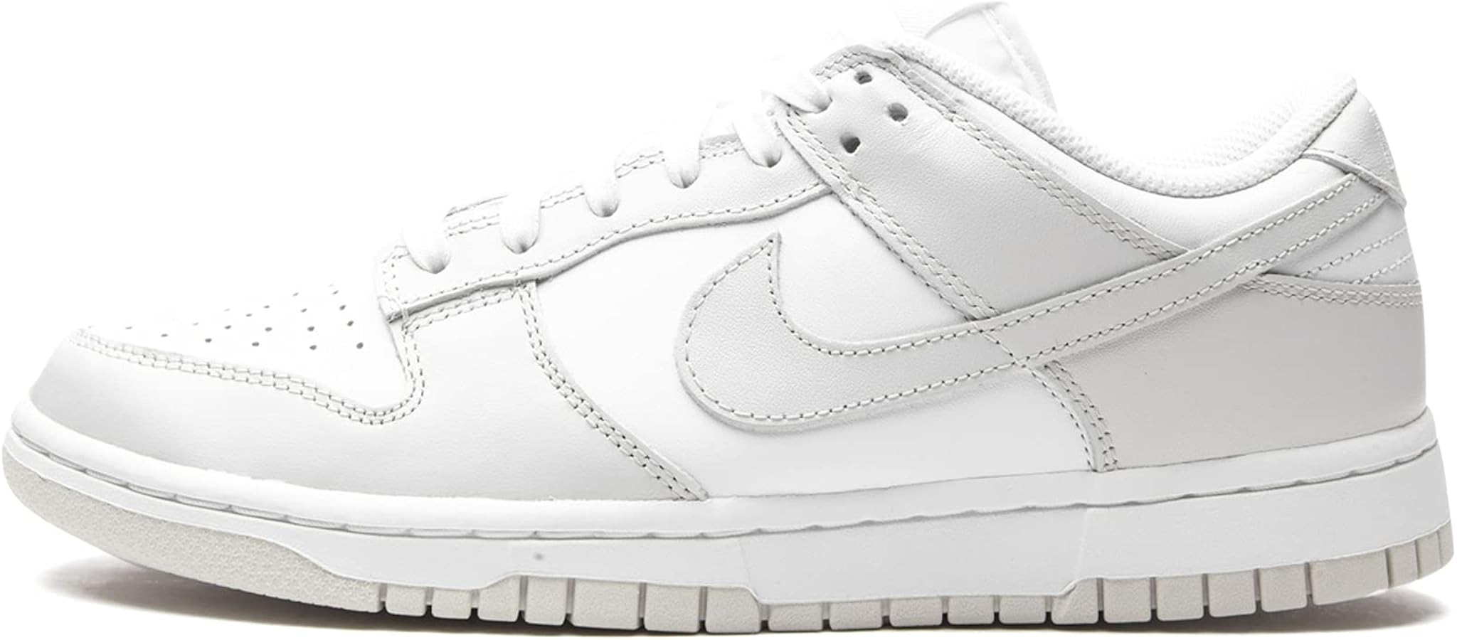 Nike Men's Dunk Low Sneakers | Amazon (US)
