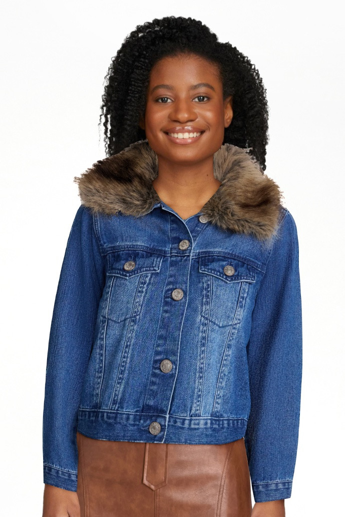 Madden NYC Women's Cropped Denim Jacket with Faux Fur Collar, Sizes XXS-XXL | Walmart (US)